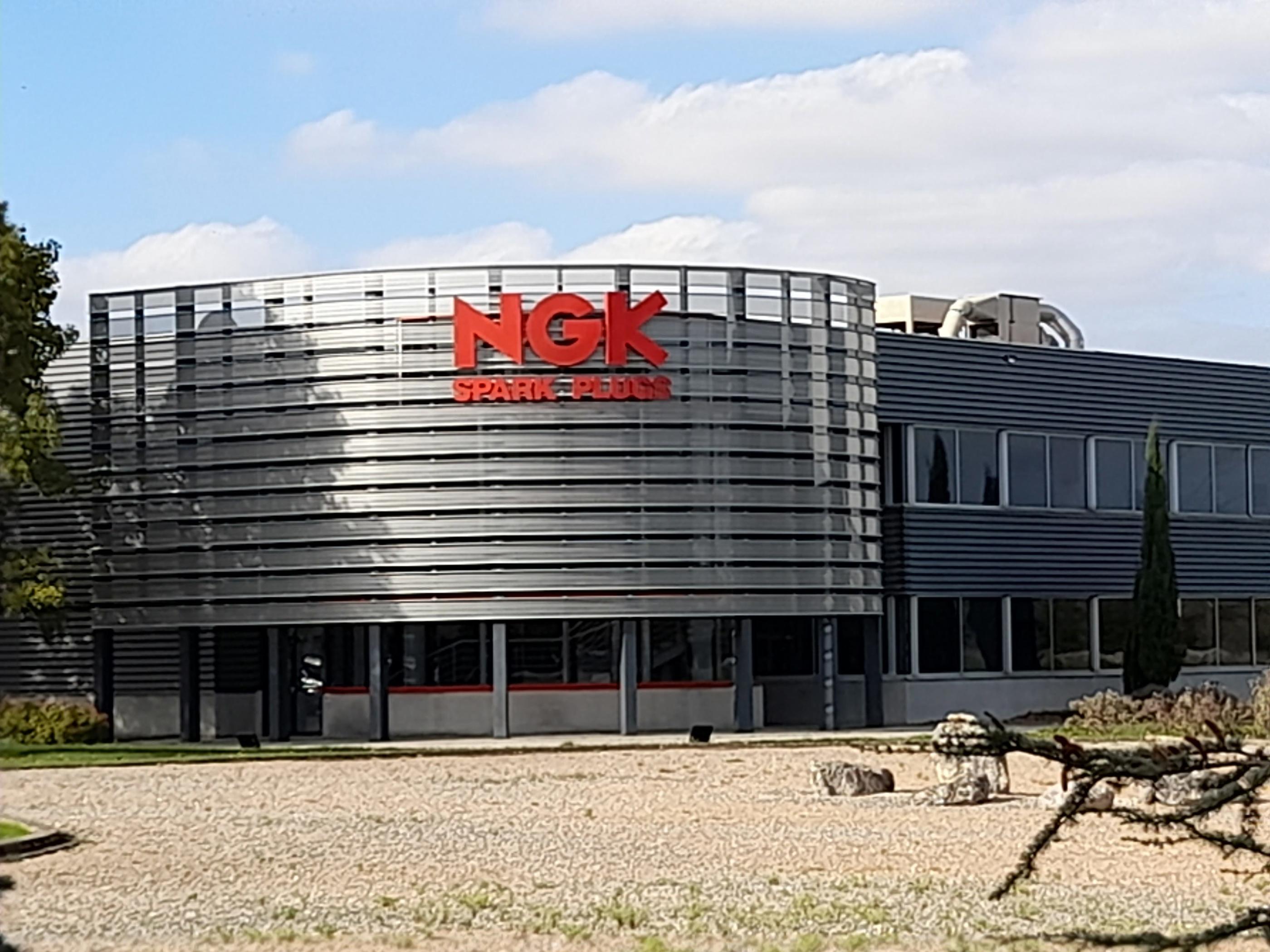 NGK Spark Plug, implanté à Meung-sur-Loire depuis 1991, assure qu’il mettra tout en œuvre pour trouver des solutions pour le personnel en privilégiant « le bassin d’emploi local ». ©PHOTOPQR/REPUBLIQUE DU CENTRE/La République du Centre