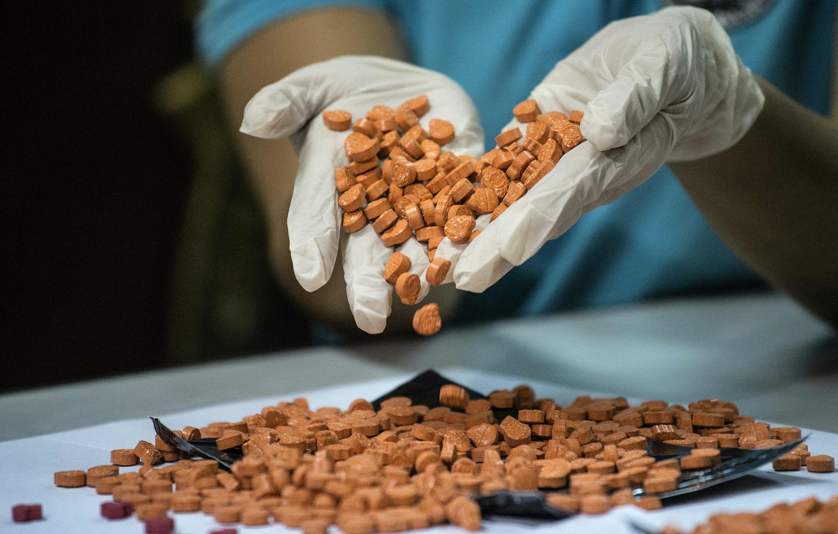 Au total, plus de 120 kg de drogues de synthèse ont été saisis, soit pas moins de 300 000 cachets d’ecstasy, dont la valeur marchande avoisine les trois millions d’euros. (Illustration) AFP/ Noël Celis