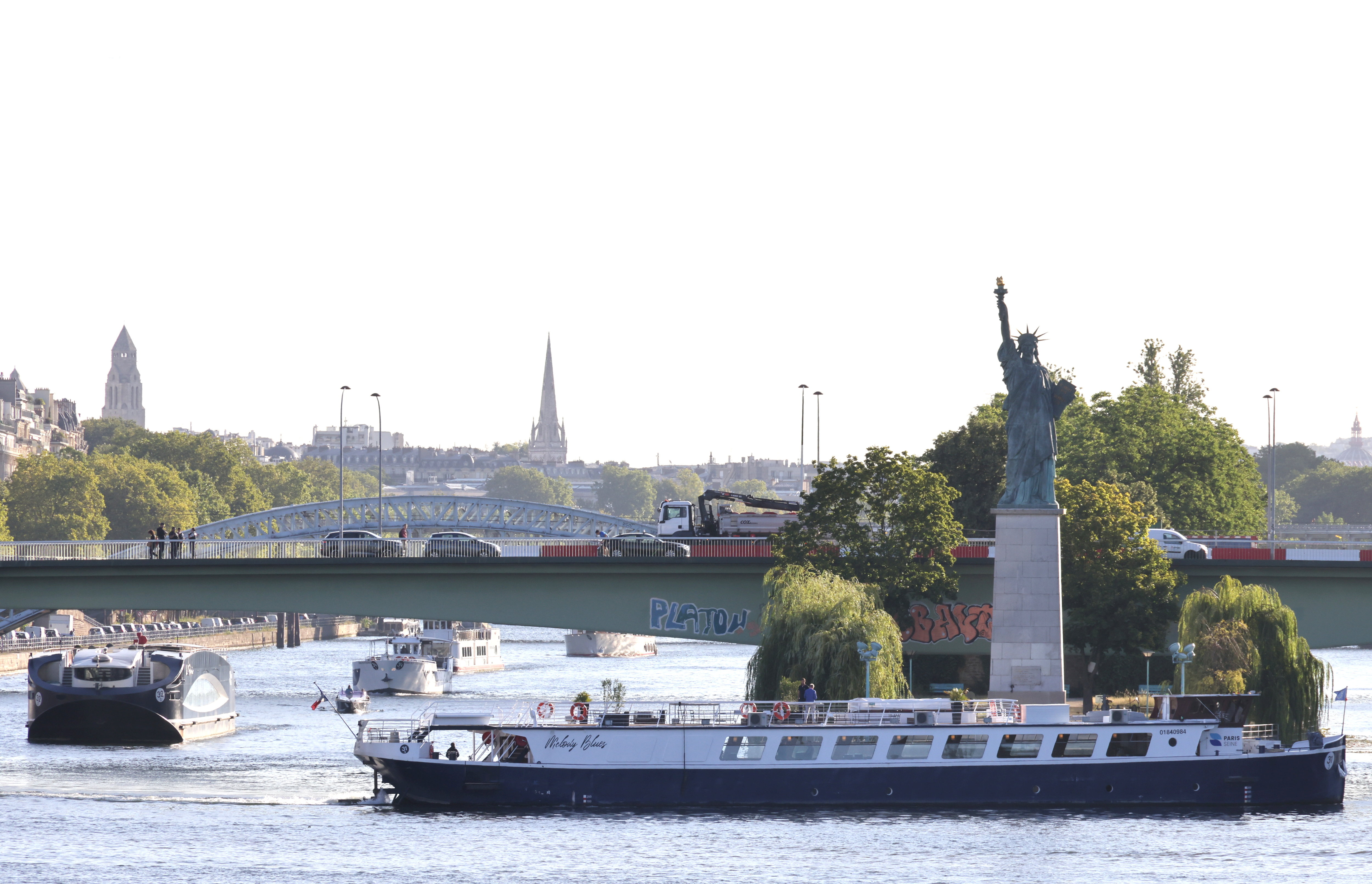 La circulation sur la Seine devrait être coupée pendant huit jours avant la cérémonie d'ouverture. Un test de la parade a eu lieu à l'été 2023. LP/Delphine Goldsztejn