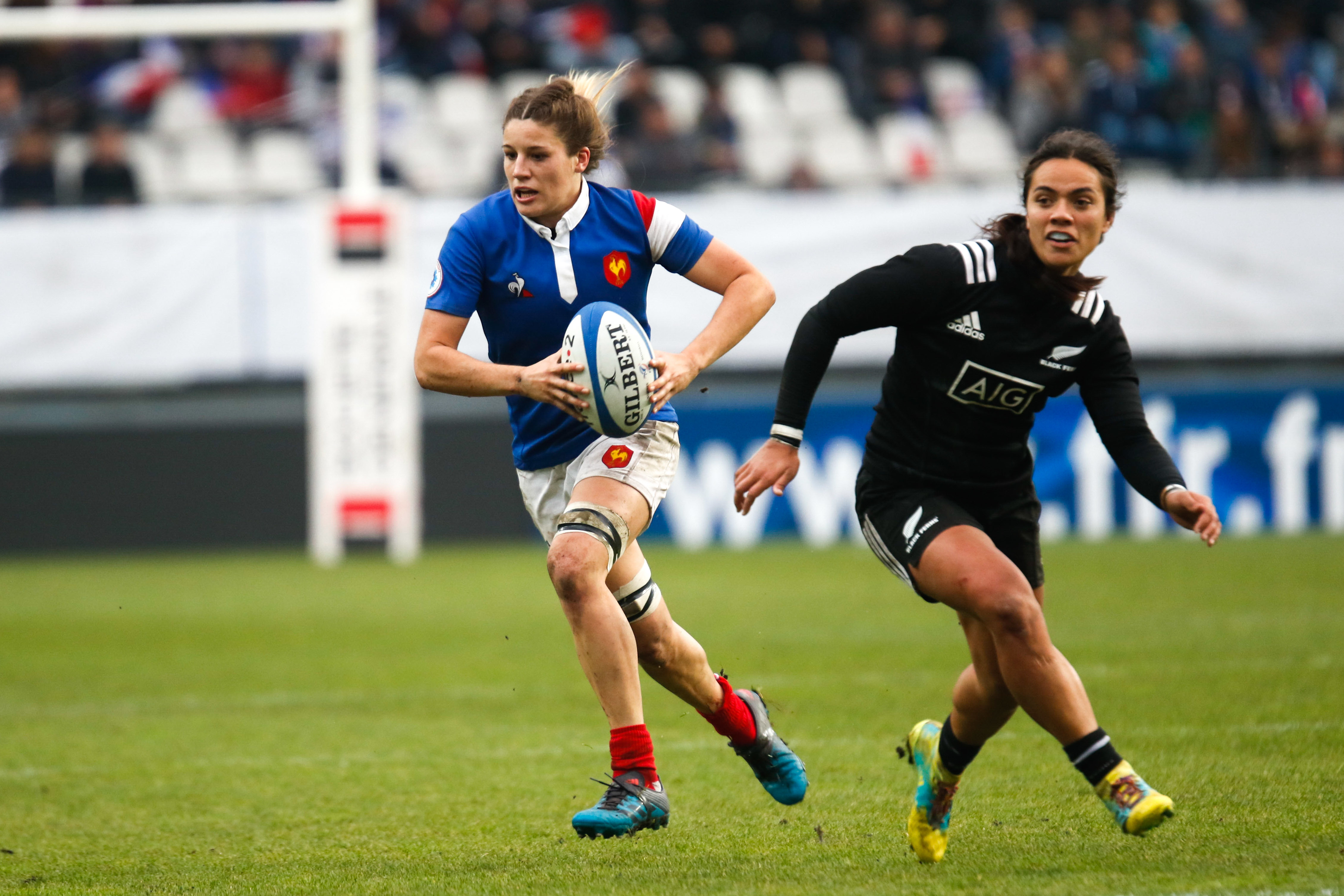 Tournoi des Six Nations féminin : Gaëlle Hermet, comme un trait d'union chez les Bleues