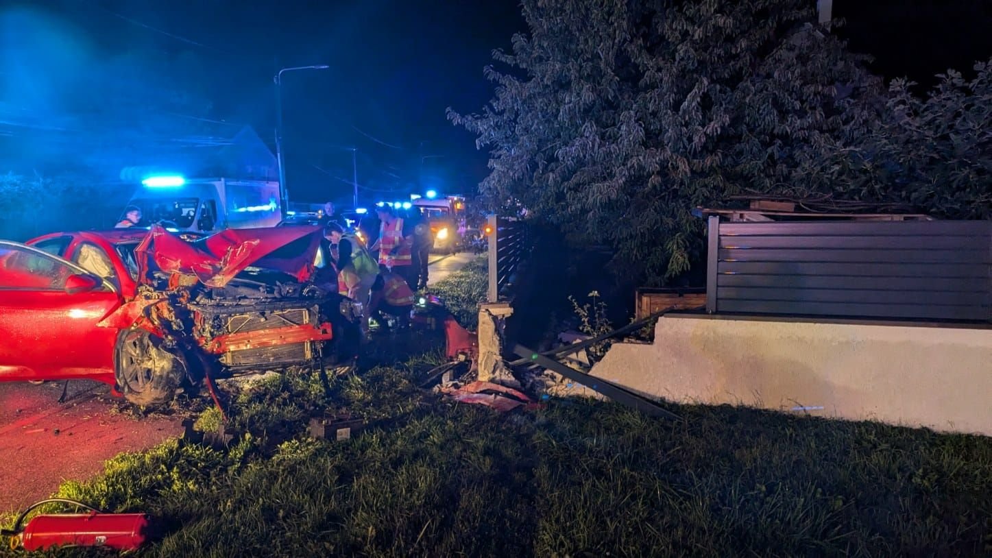 Epône (Yvelines), le 8 septembre 2024. Sous la violence du choc, le conducteur est mort sur le coup. L'un de ses passagers est décédé dans les minutes qui ont suivi. DR