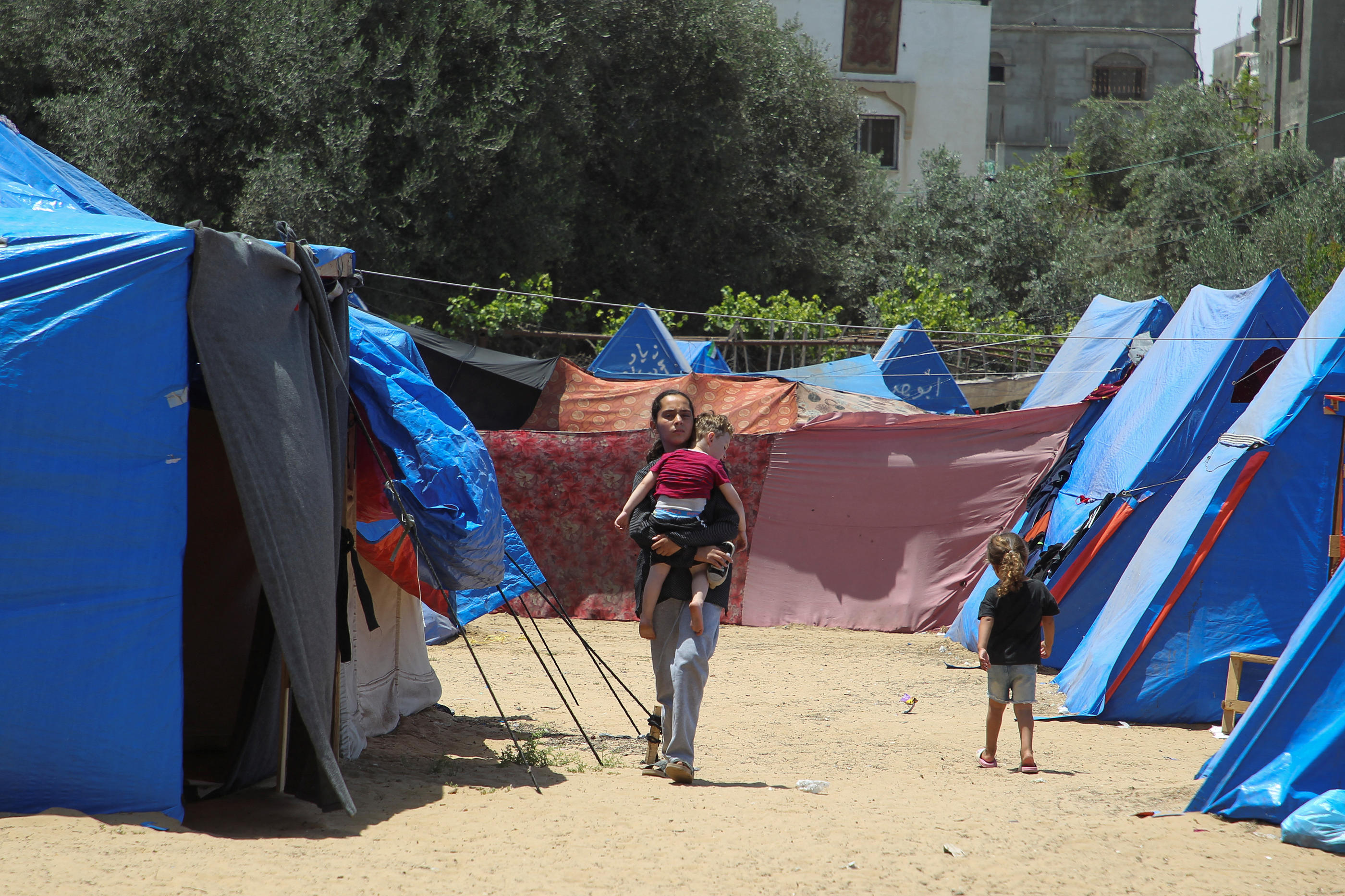 De nombreux Palestiniens s'entassent dans la ville de Rafah, dans le sud de la bande de Gaza. REUTERS/Hatem Khaled