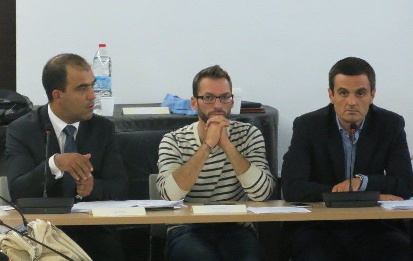 <b></b> La Ferté-sous-Jouarre, septembre 2016. Le maire de Jouarre Fabien Vallée (LR, à gauche) proposera le retrait de sa commune du Pays fertois présidé par son homologue de La Ferté-sous-Jouarre, Ugo Pezzetta (LR, à droite). 