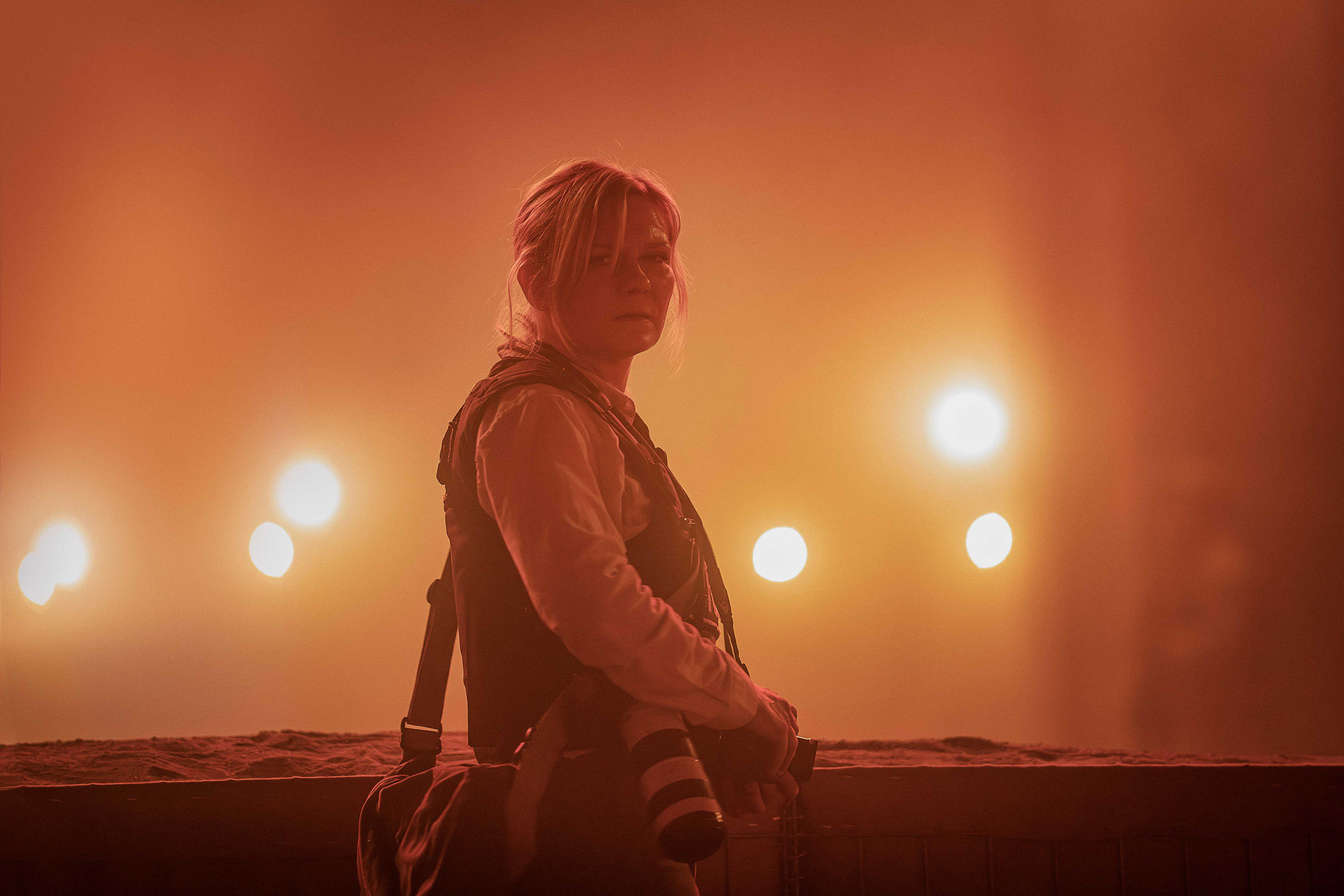 Kirsten Dunst campe une photojournaliste dans le dernier film d'Alex Garland. ©Metropolitan Filmexport