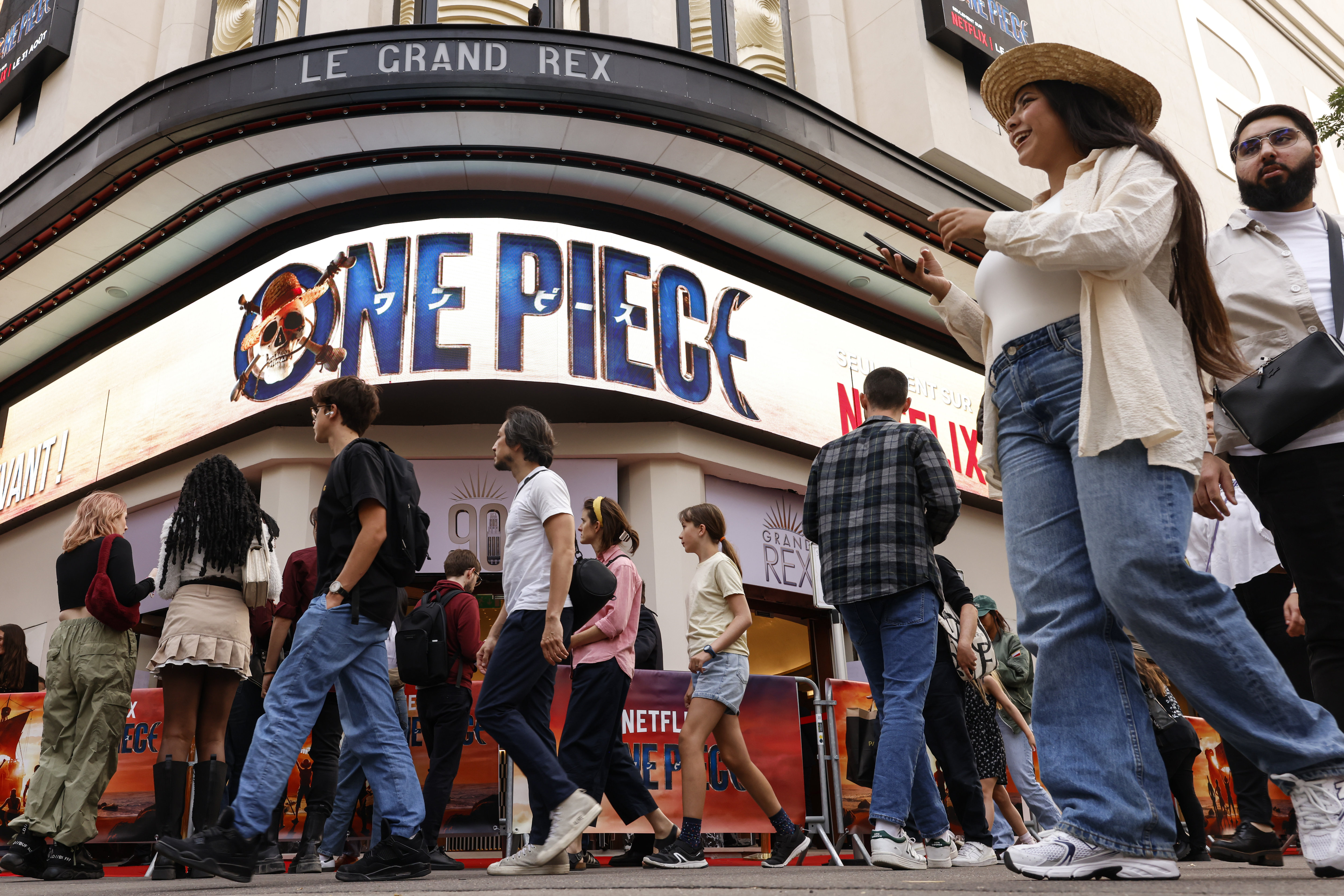 Le Grand Rex (Paris IIe), mardi 29 août. Les fans étaient présents en nombre à l'avant-première de One Piece, série Netflix adaptée du manga. LP/Olivier Corsan