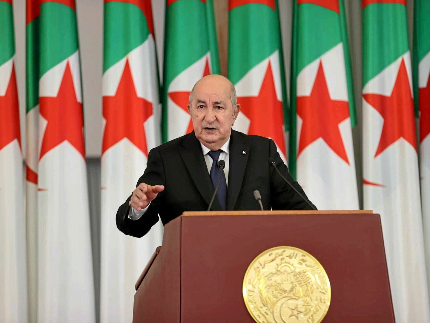 Malgré un « climat délétère » entre Alger et Paris, le président Tebboune se dit ouvert au dialogue