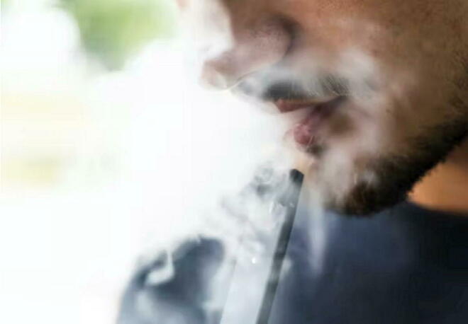 Le vapotage passif doit-il nous inquiter ?