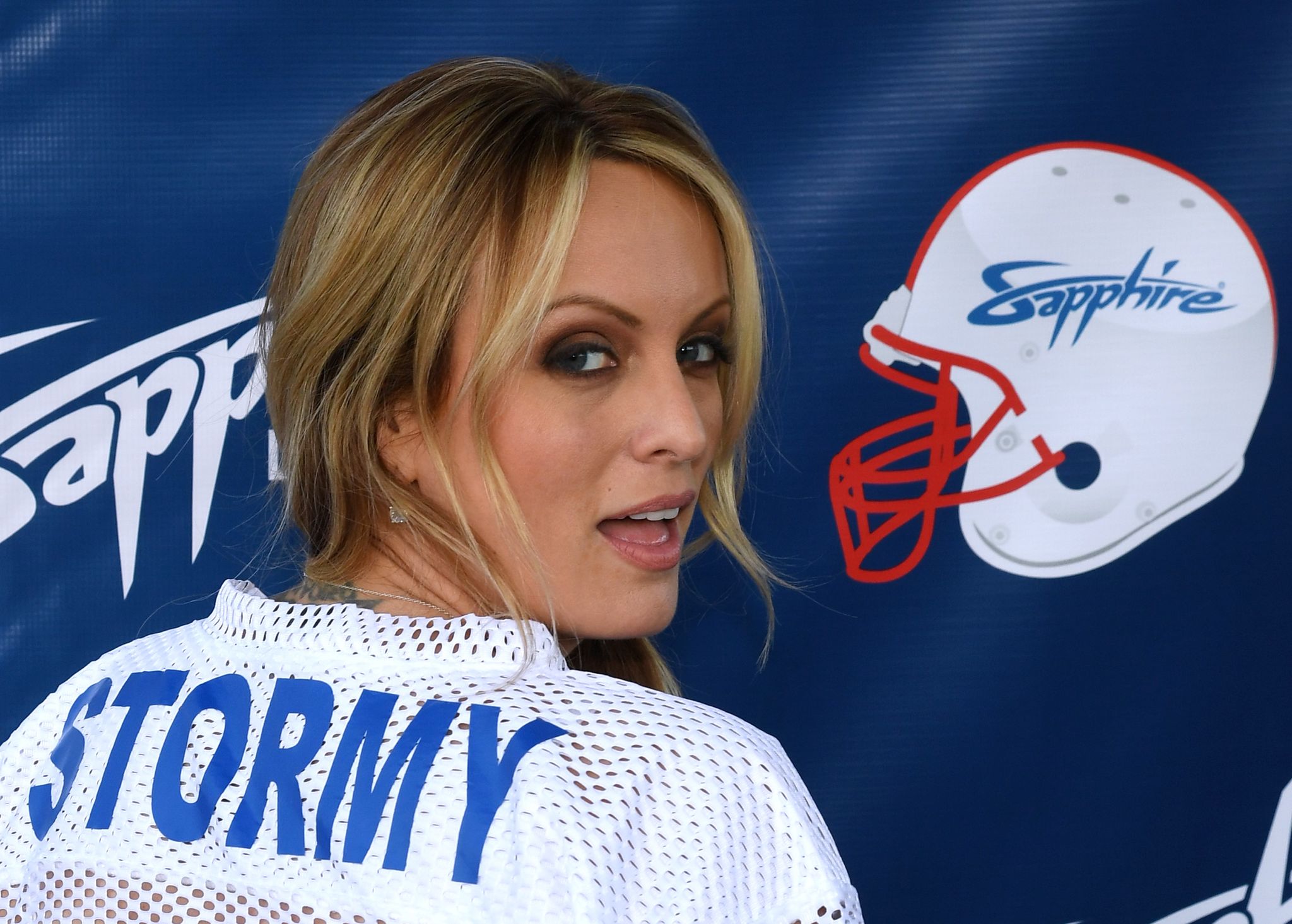 Trump lactrice porno Stormy Daniels menace de parler image