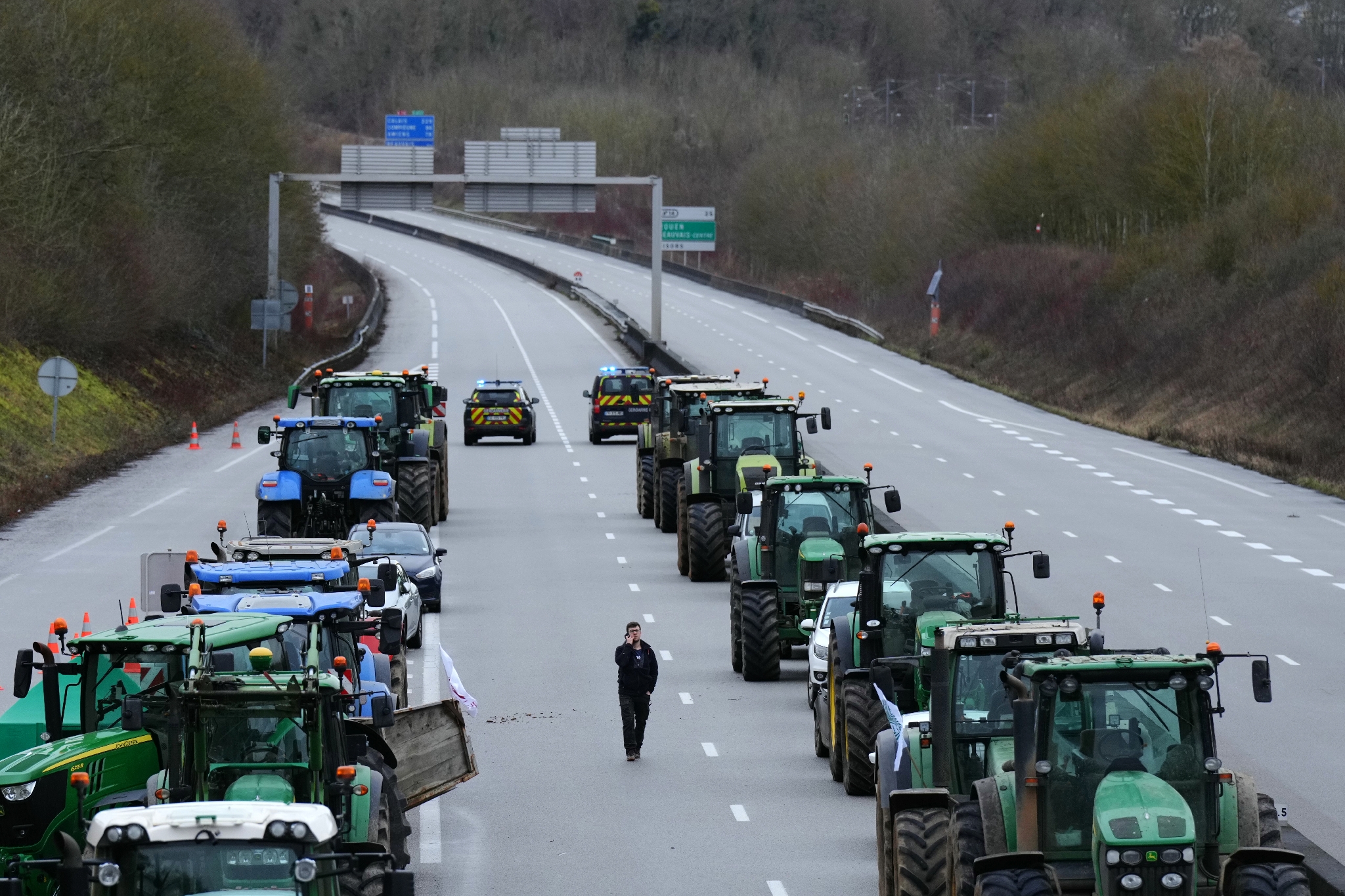 Toulouse : Intervenus pour un stationnement gênant, les gendarmes  retrouvent des armes de guerre