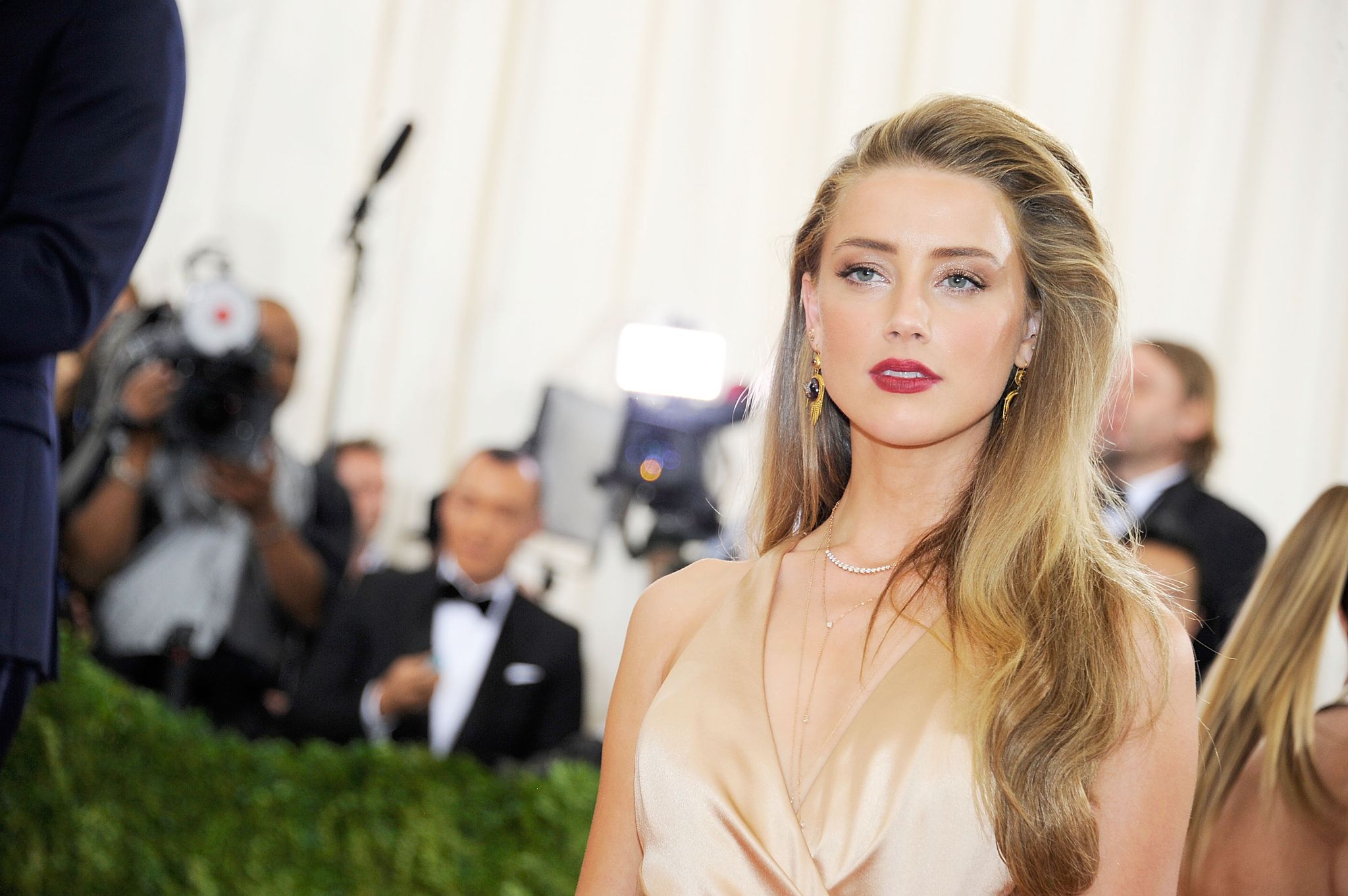 Amber Heard se dit victime d'exploitation sexuelle