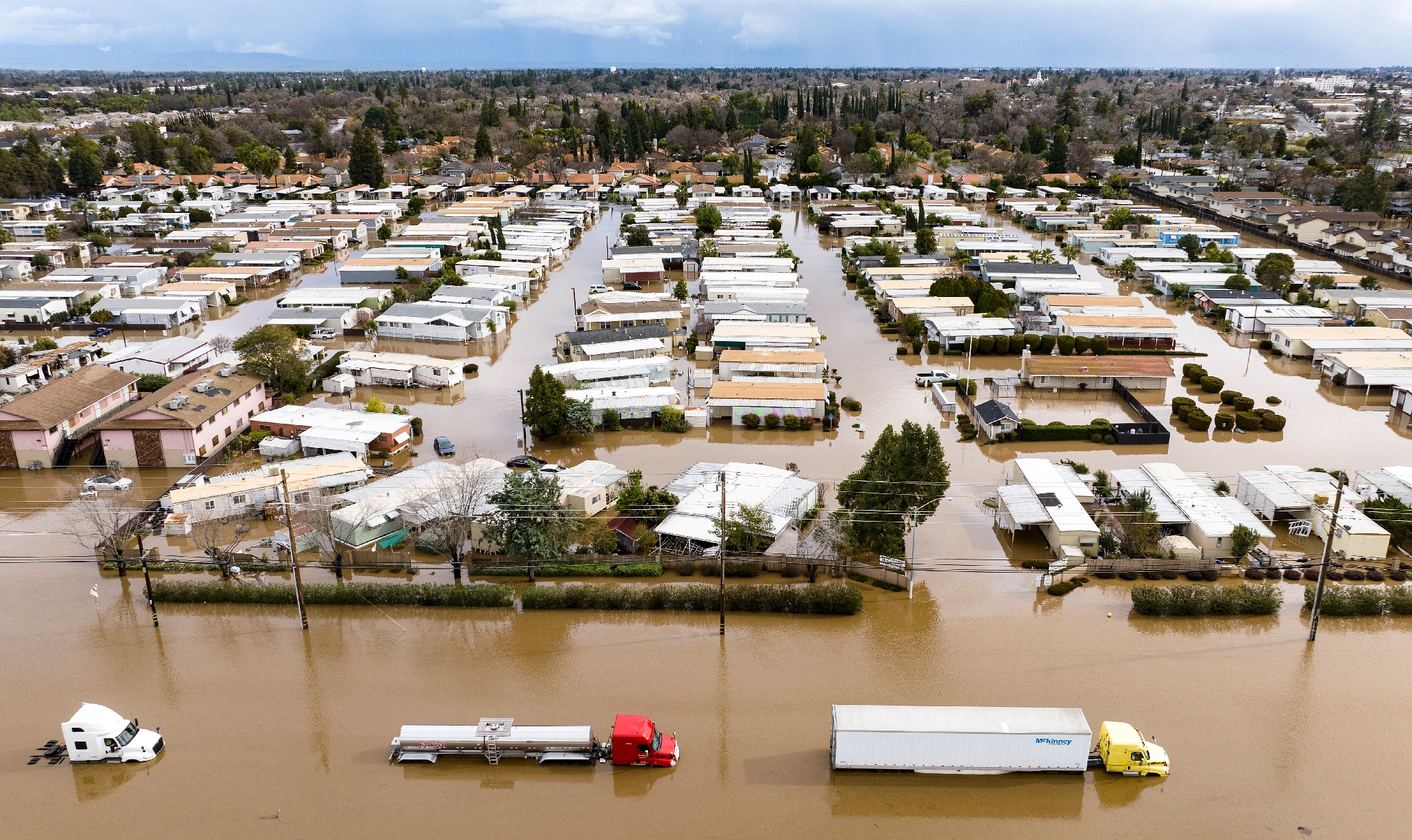 La Californie touchée par l'une des pires tempêtes de neige depuis