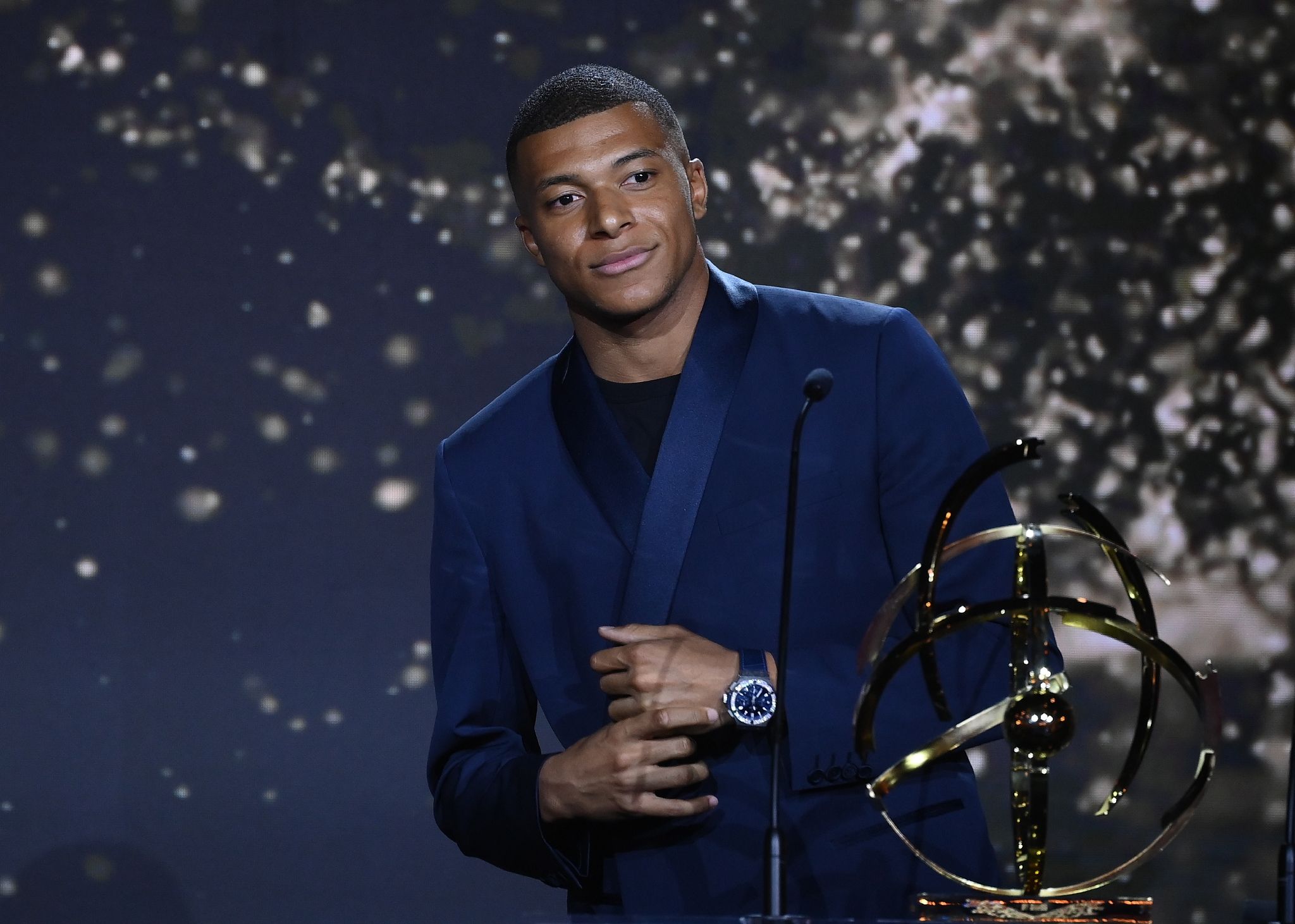 PSG : Le cadeau des 23 ans de Mbappé, un indice sur son avenir ?