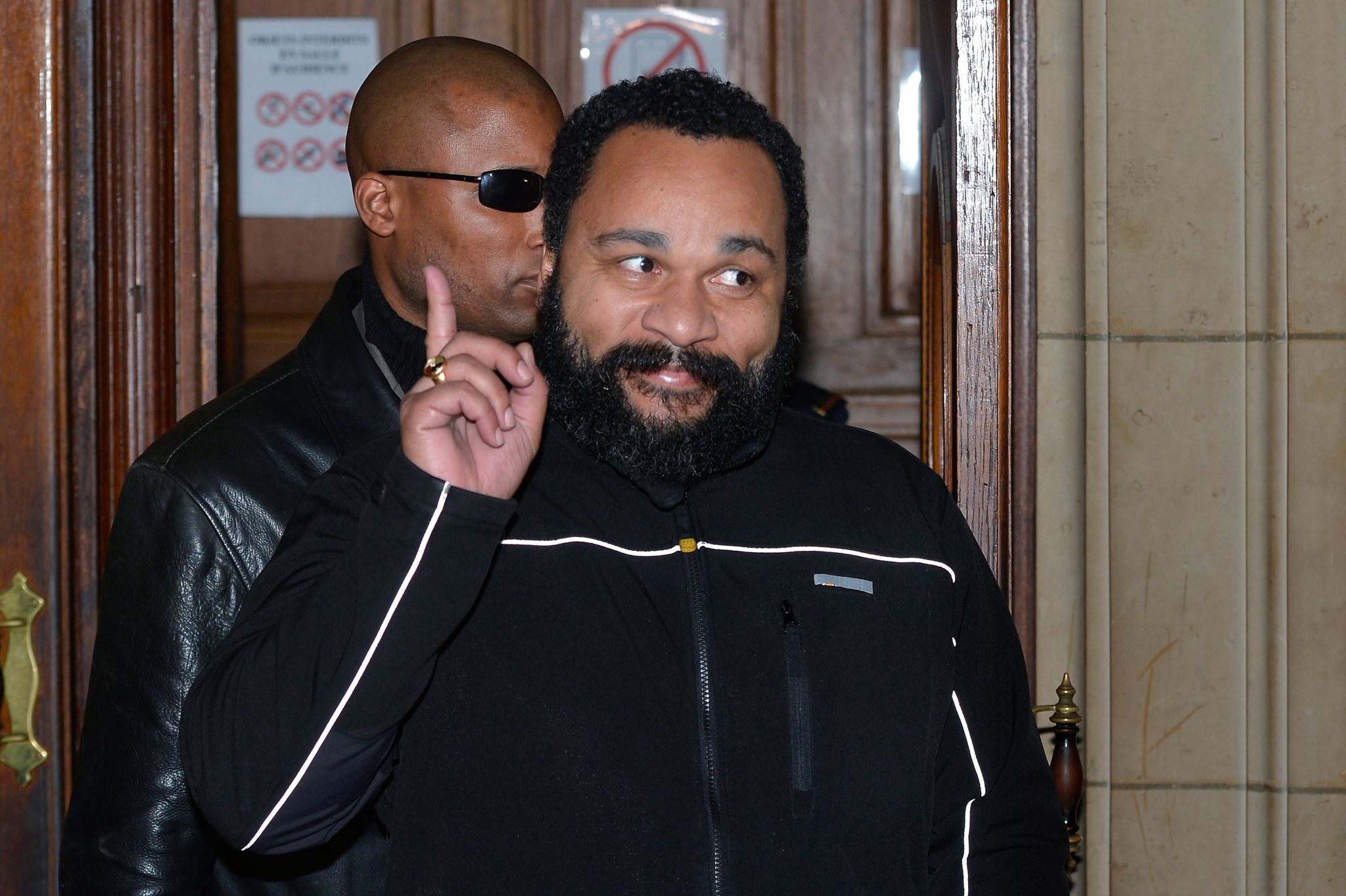 Dieudonné Fraude Fiscale Dieudonné mis en examen pour organisation frauduleuse d'insolvabilité -  L'Express