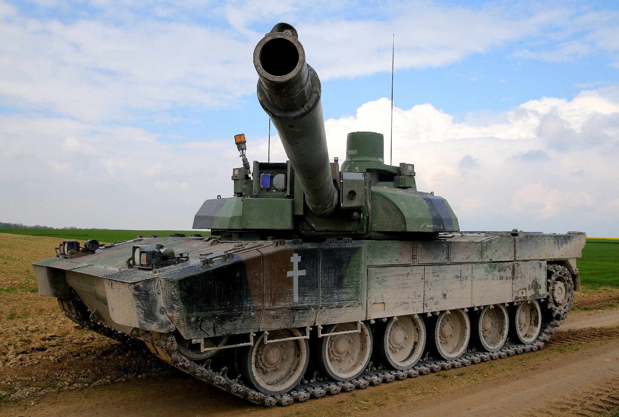 Surplus Auto Char Militaire Fait Main, Pièce Rare Et Difficile à Trouver -  Idéal Collection Ou Décoration Sluban Army, image size:2048x1381