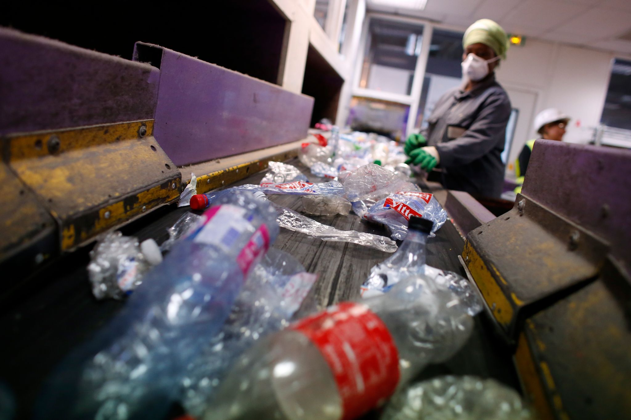 2020 : l'interdiction de produits plastiques à usage unique se précise –  L'Express