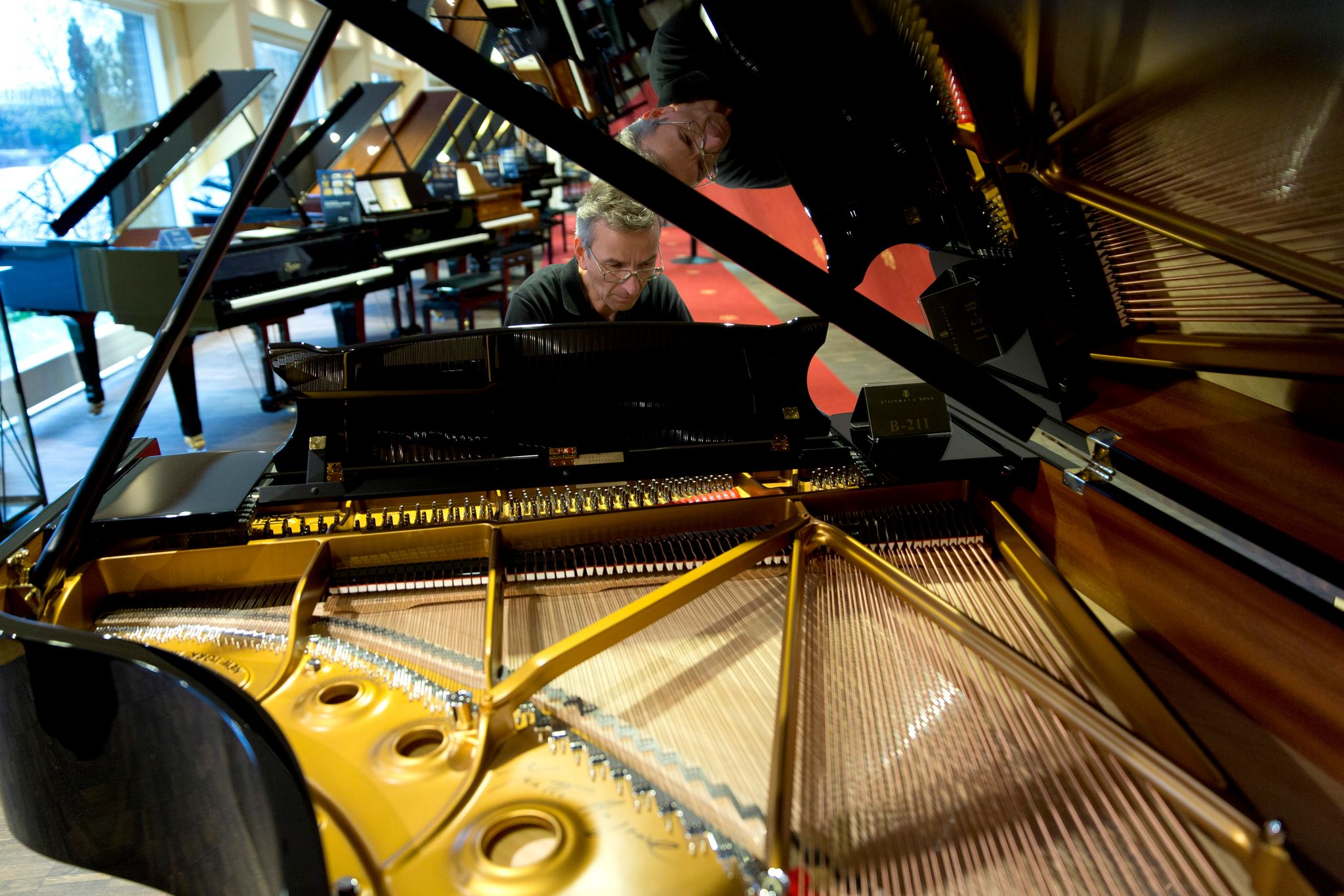 Steinway: dans l'atelier des Rolls du piano – L'Express