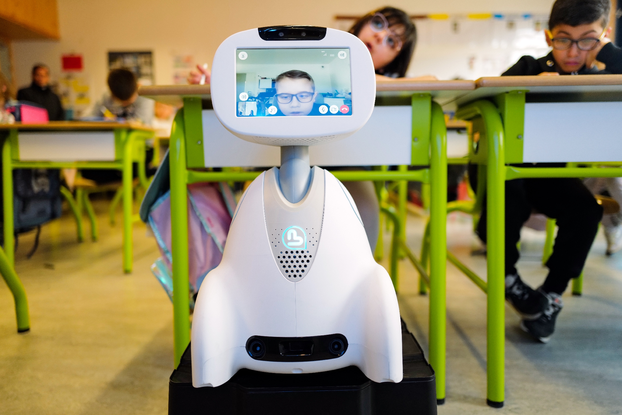 Buddy, le robot qui maintient le lien pour les enfants