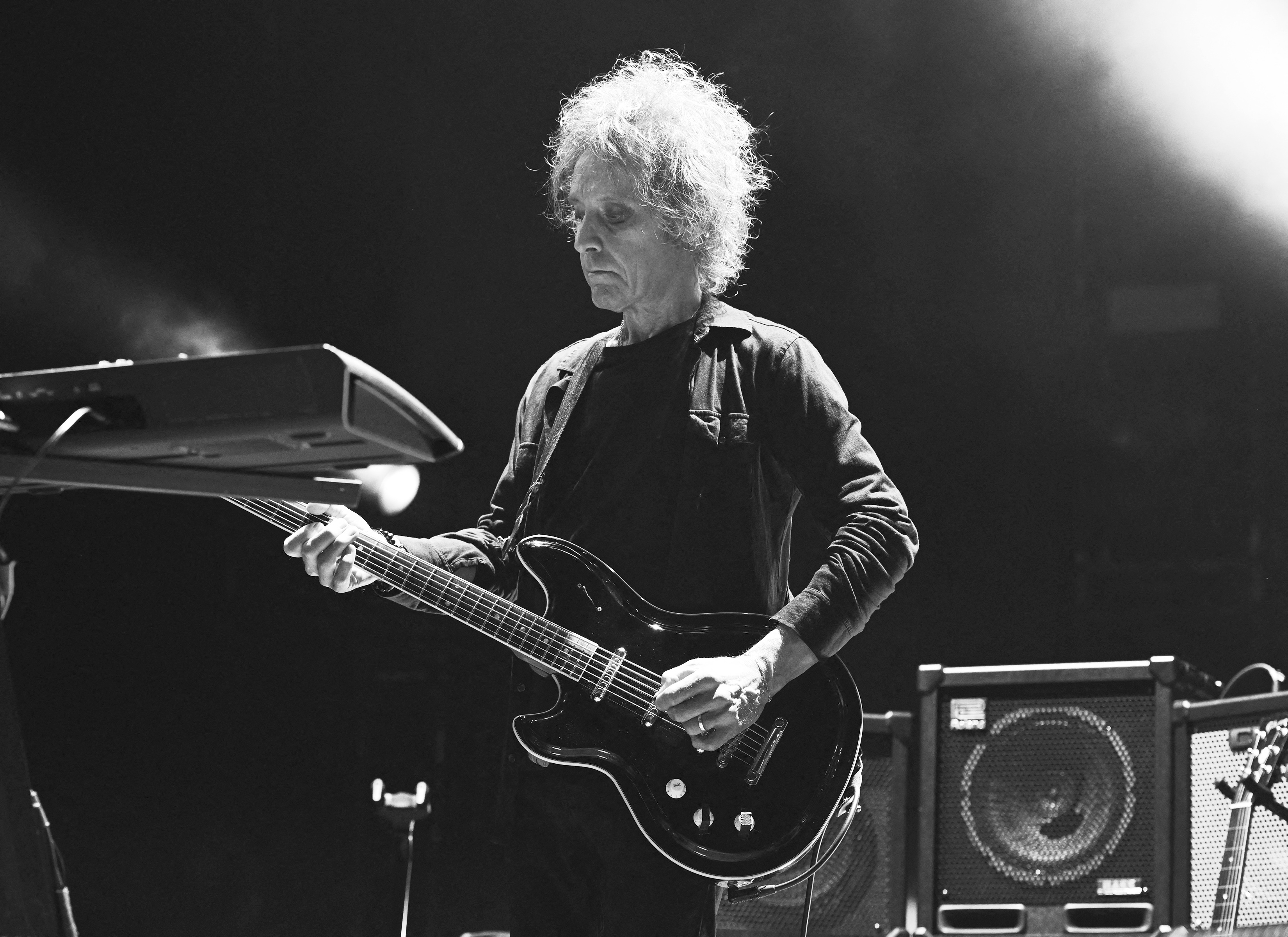 Adieu Teddy» : mort à 65 ans de Perry Bamonte, le guitariste et claviériste  du groupe The Cure – Libération