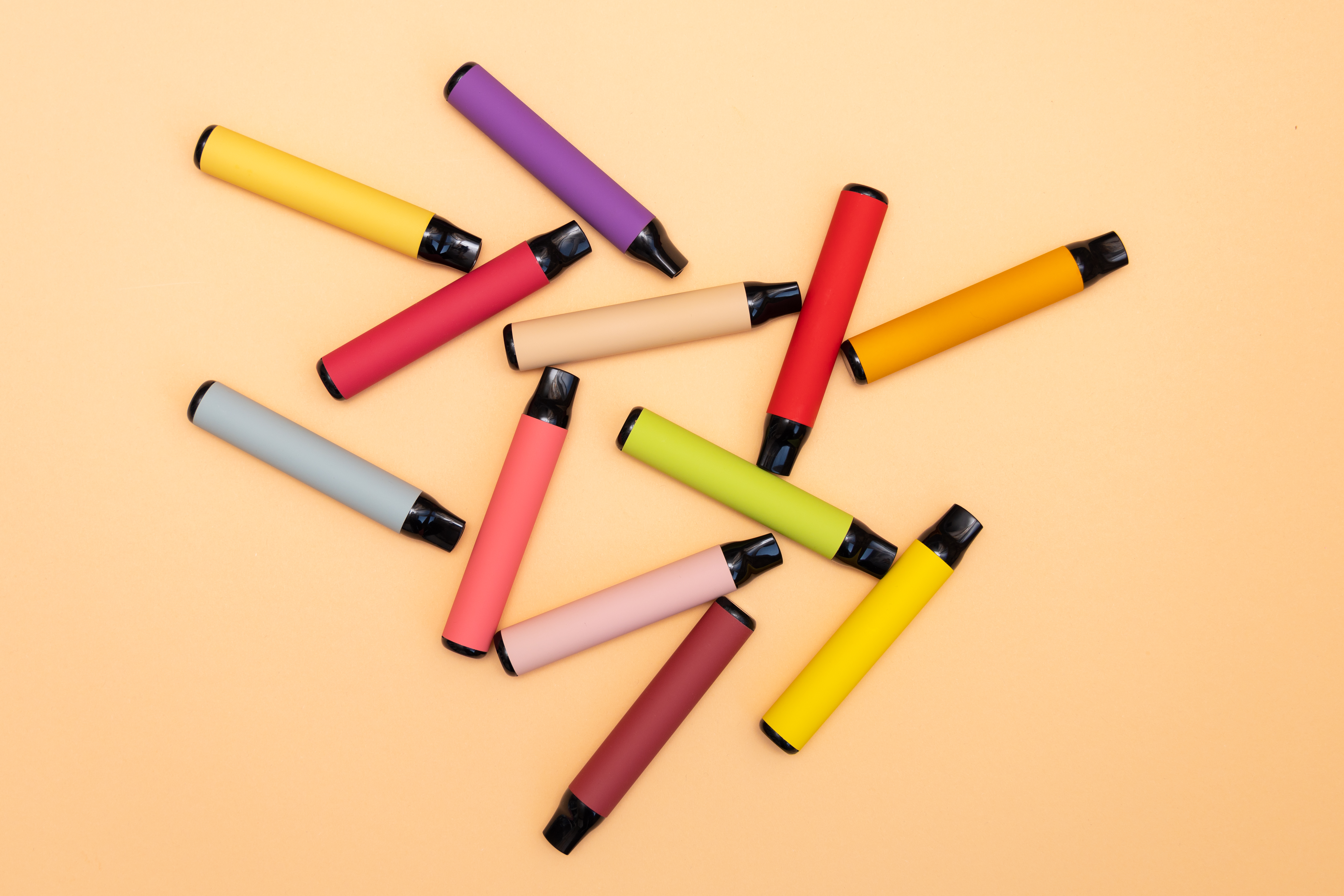 elfbar nachfüll pod läuft aus Voyager avec une e-cigarette