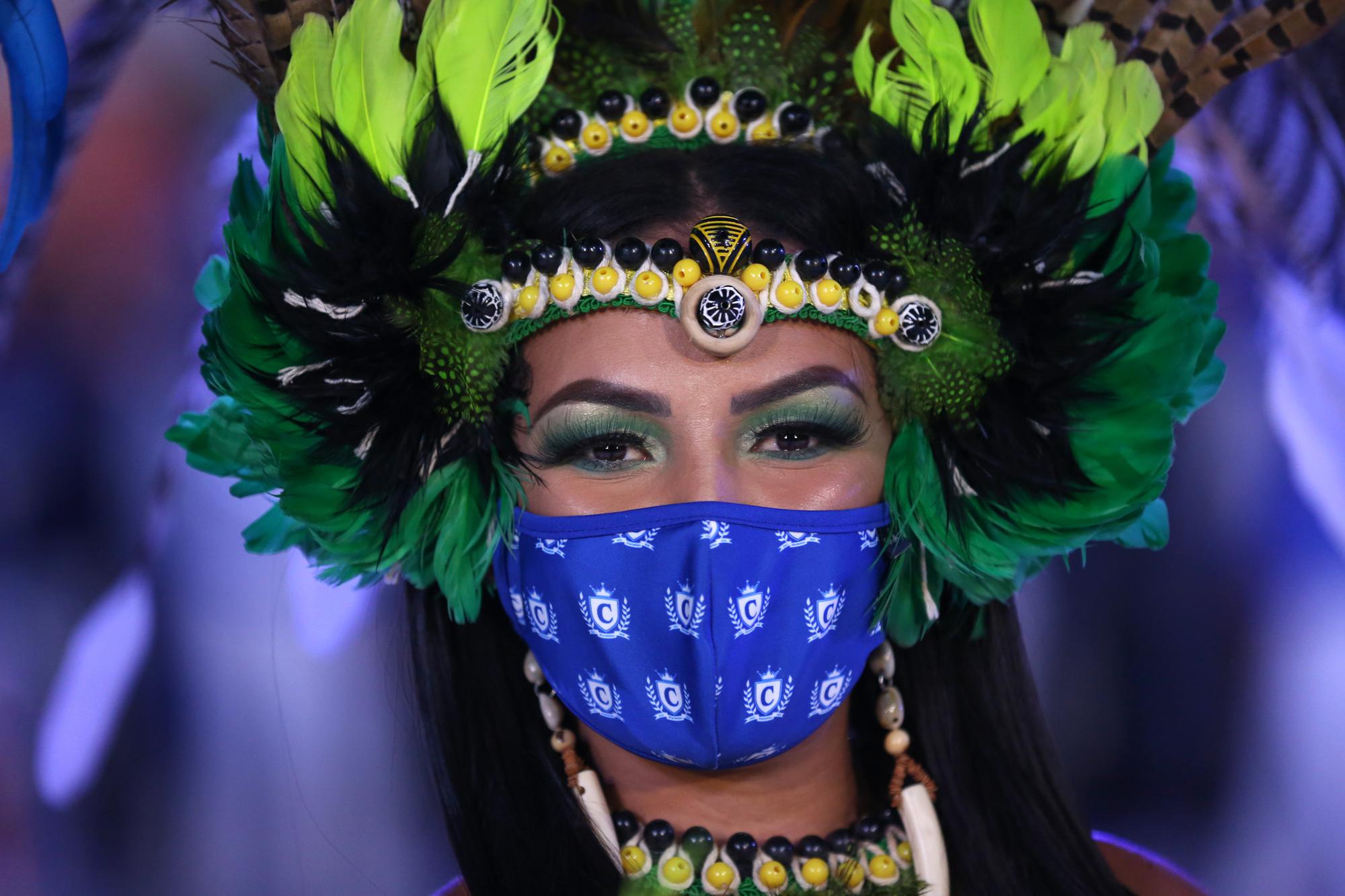 Carnaval de Rio : le Brésil retrouve des couleurs bien méritées