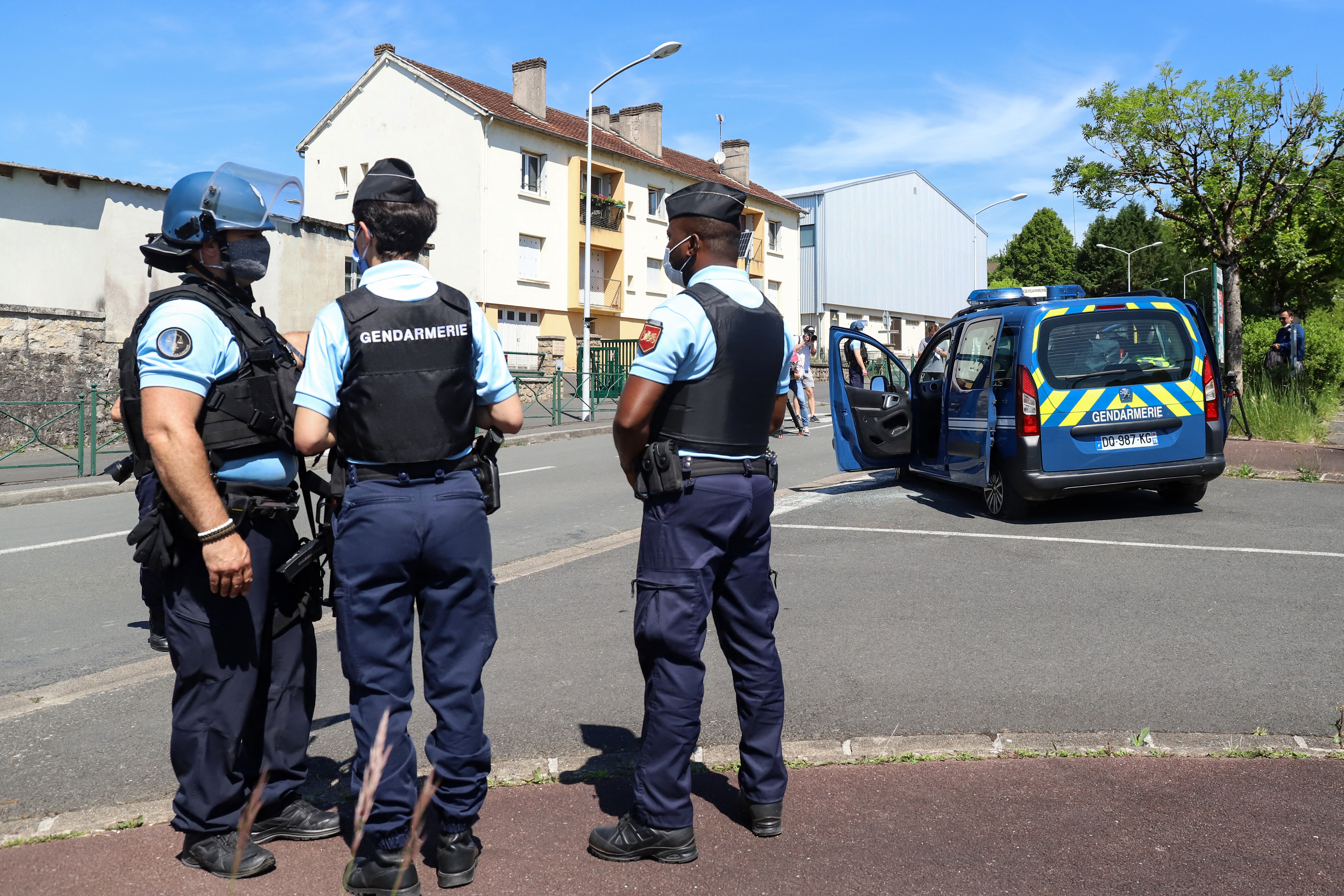 Le Forcene De La Dordogne Deja Condamne Quatre Fois Pour Violences Conjugales Liberation