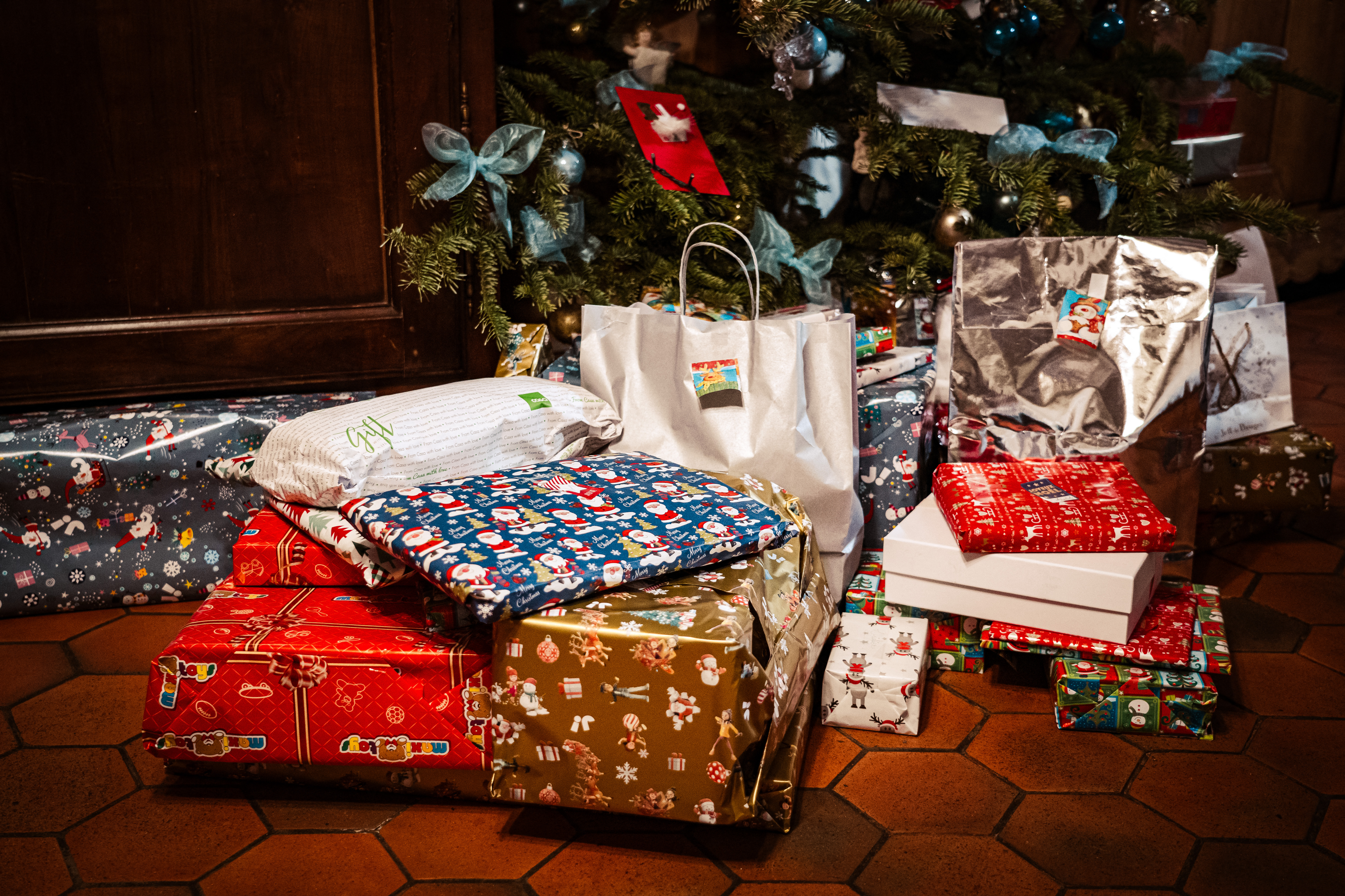 La revente des cadeaux de Noël explose sur le net ! (Et chez vous ?)