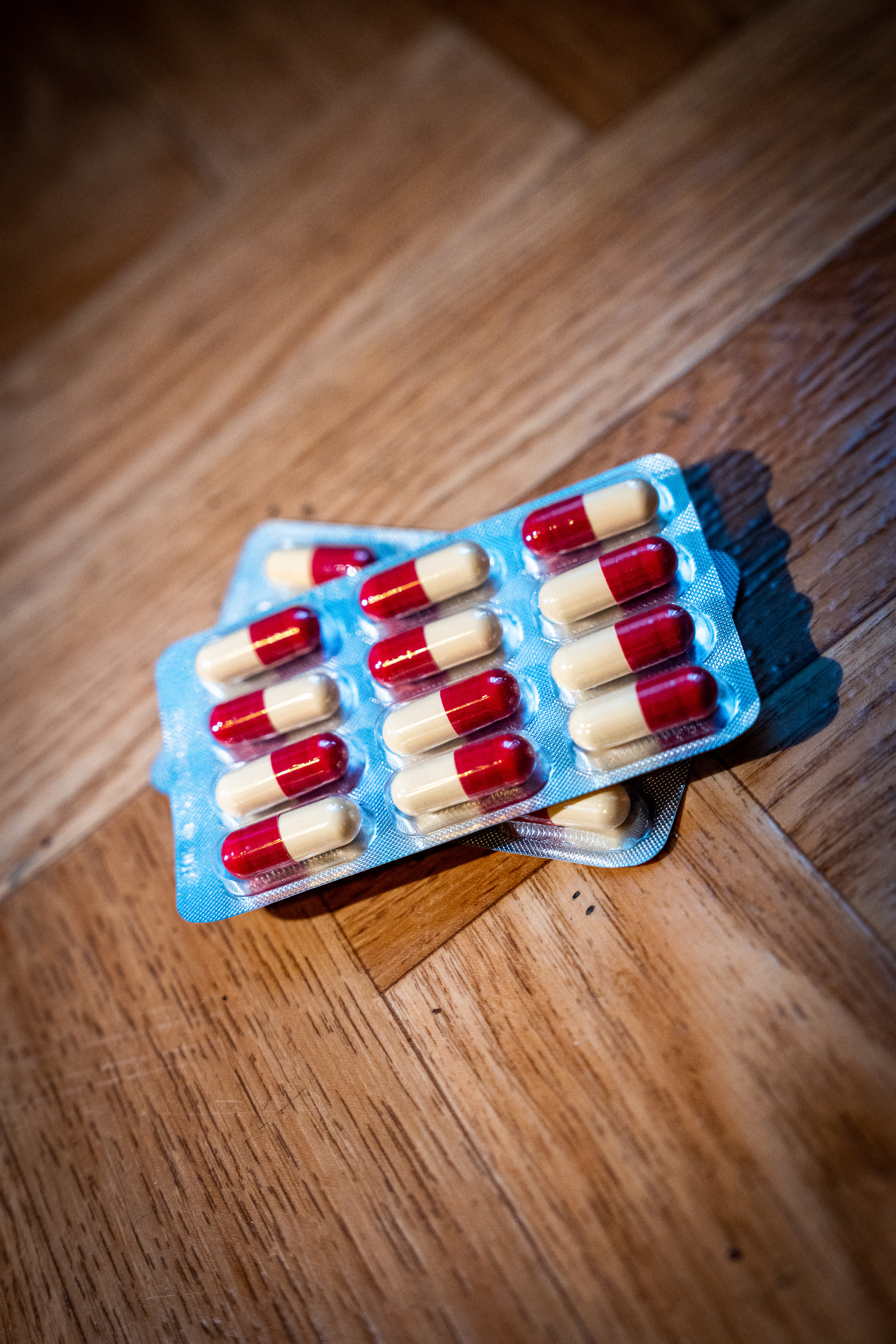 Angine et cystite : bientôt des tests en pharmacie, avec antibiotiques à la  clef, sans passer chez