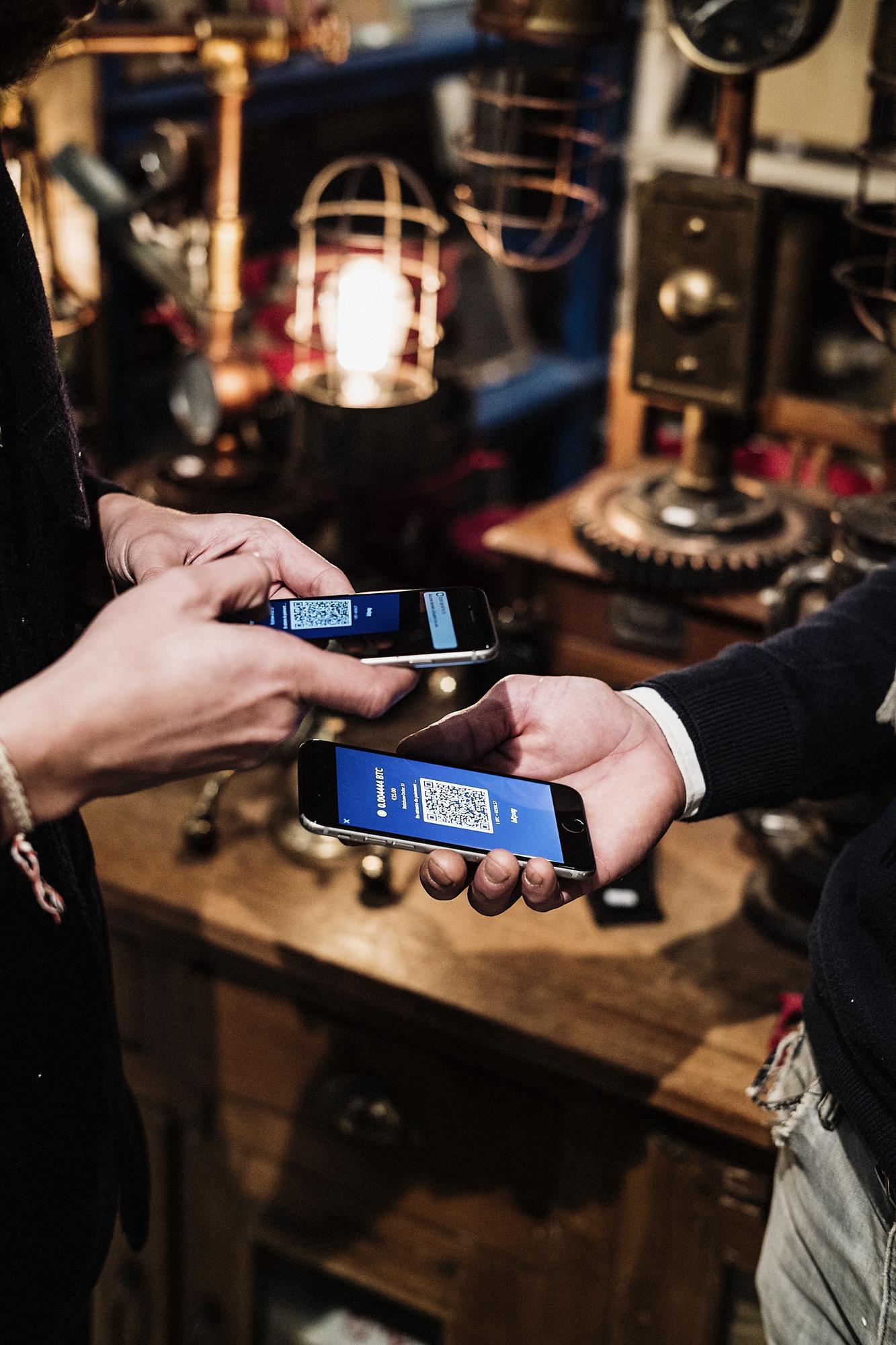 Au cœur de Paris, les «bitcoineux» installés dans leur bulle – Libération