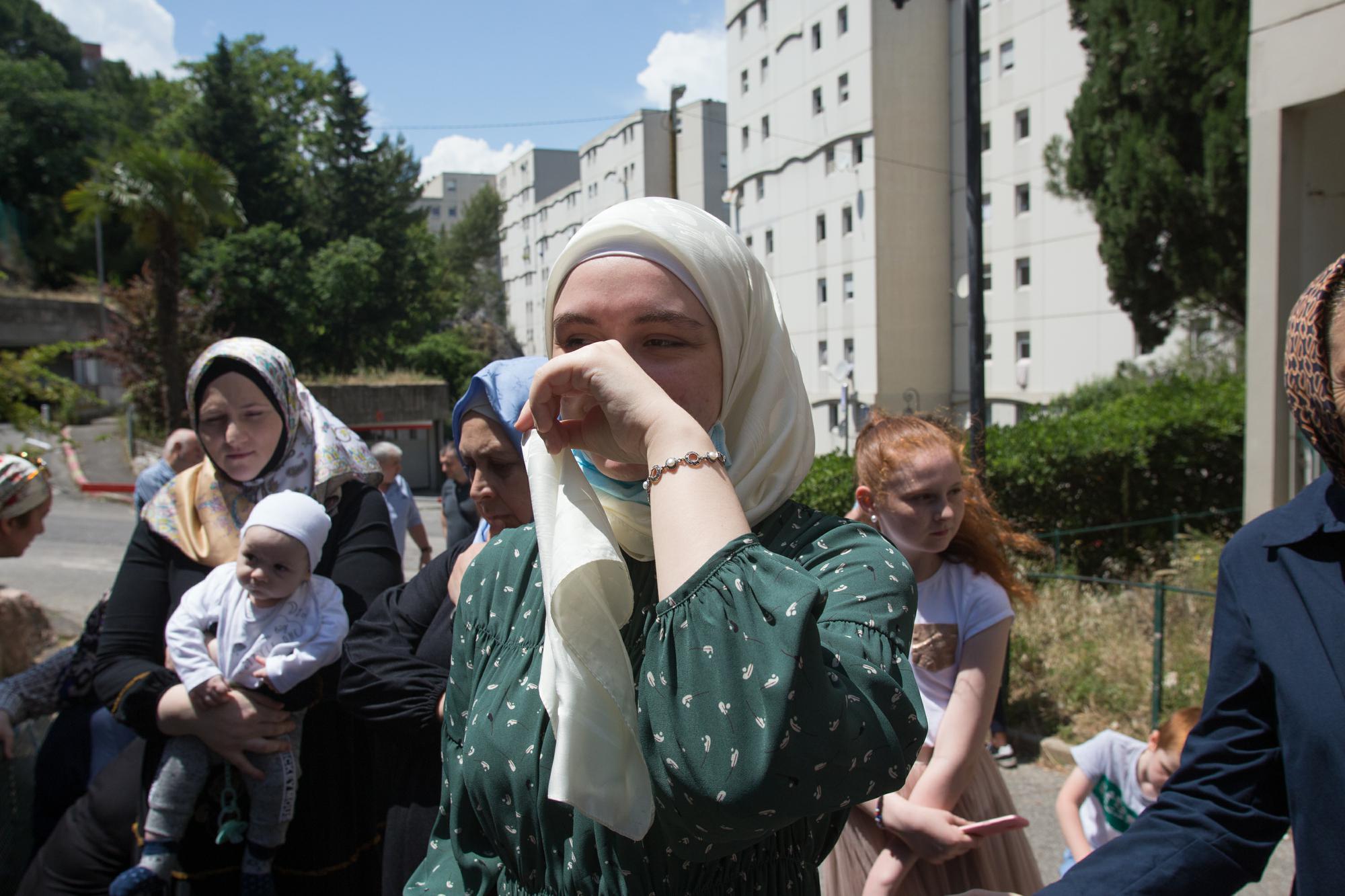Pourquoi Les Tchetchenes Viennent En France A Dijon, une mise «en scène de la solidarité entre Tchétchènes» – Libération