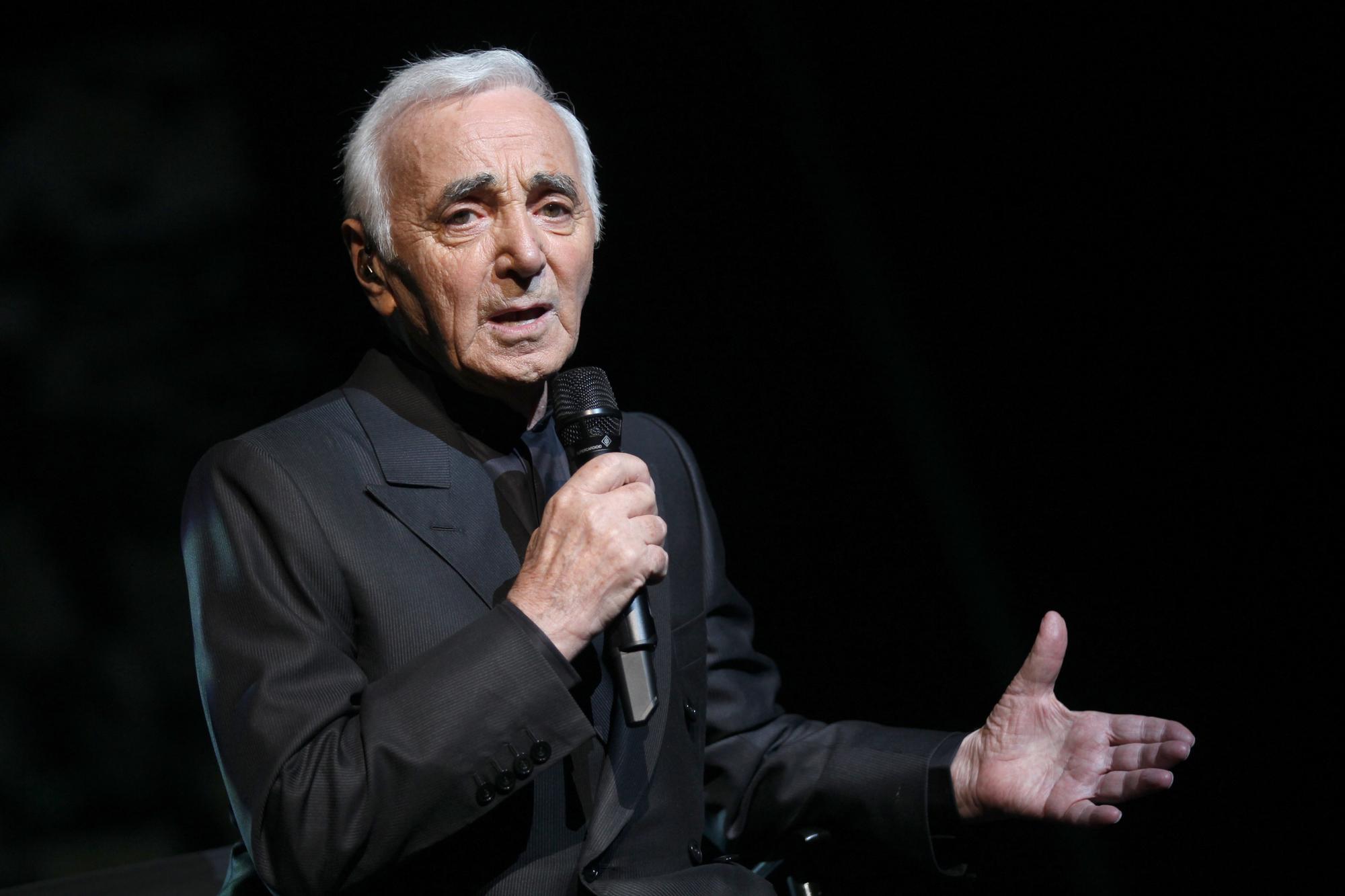 Aznavour Hommage International Au Sinatra Francais Qui N Etait Pas Qu Un Chanteur Pour Grands Meres Liberation