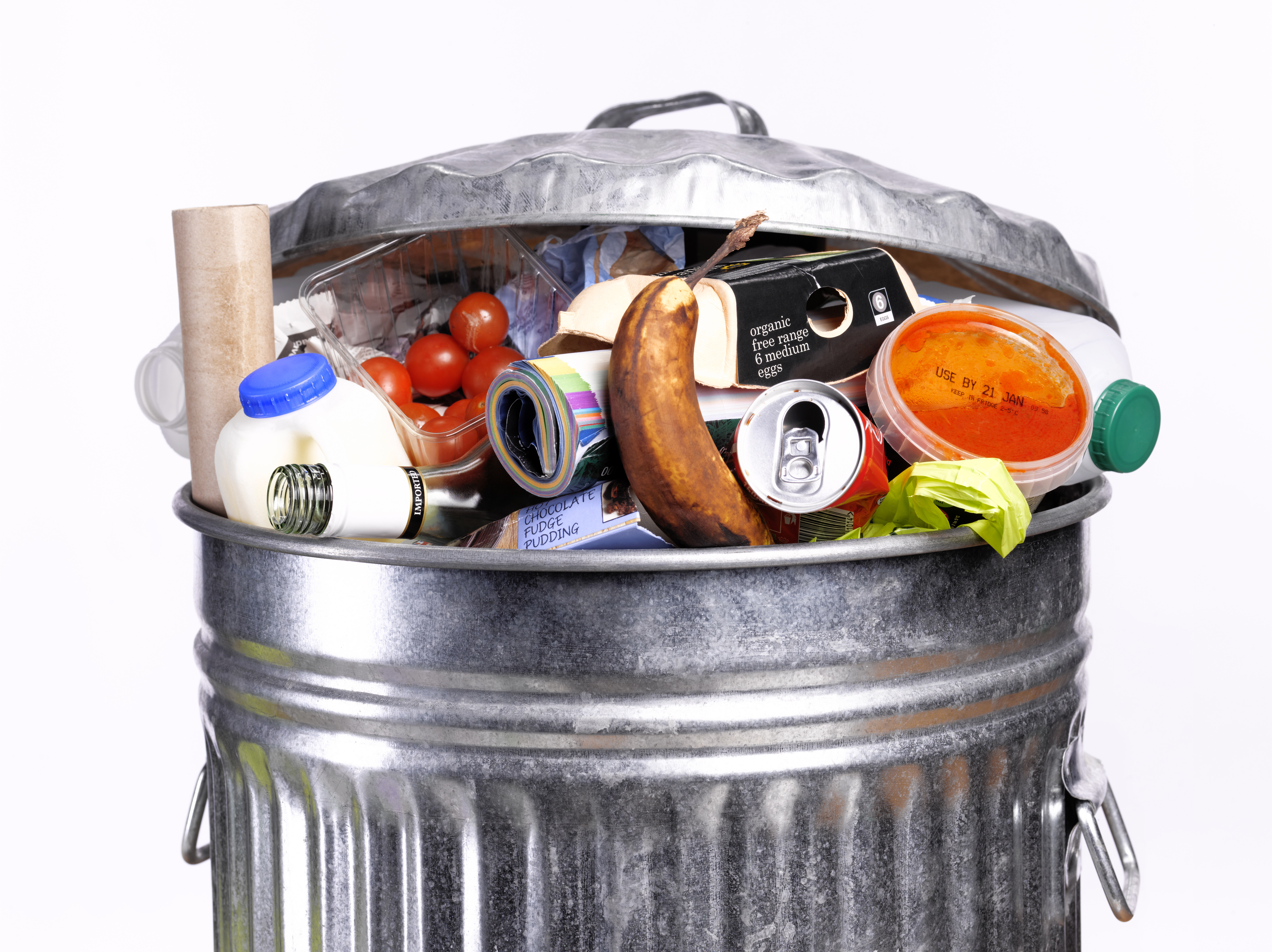 Environ 17% des denrées alimentaires atterrissent à la poubelle – Libération