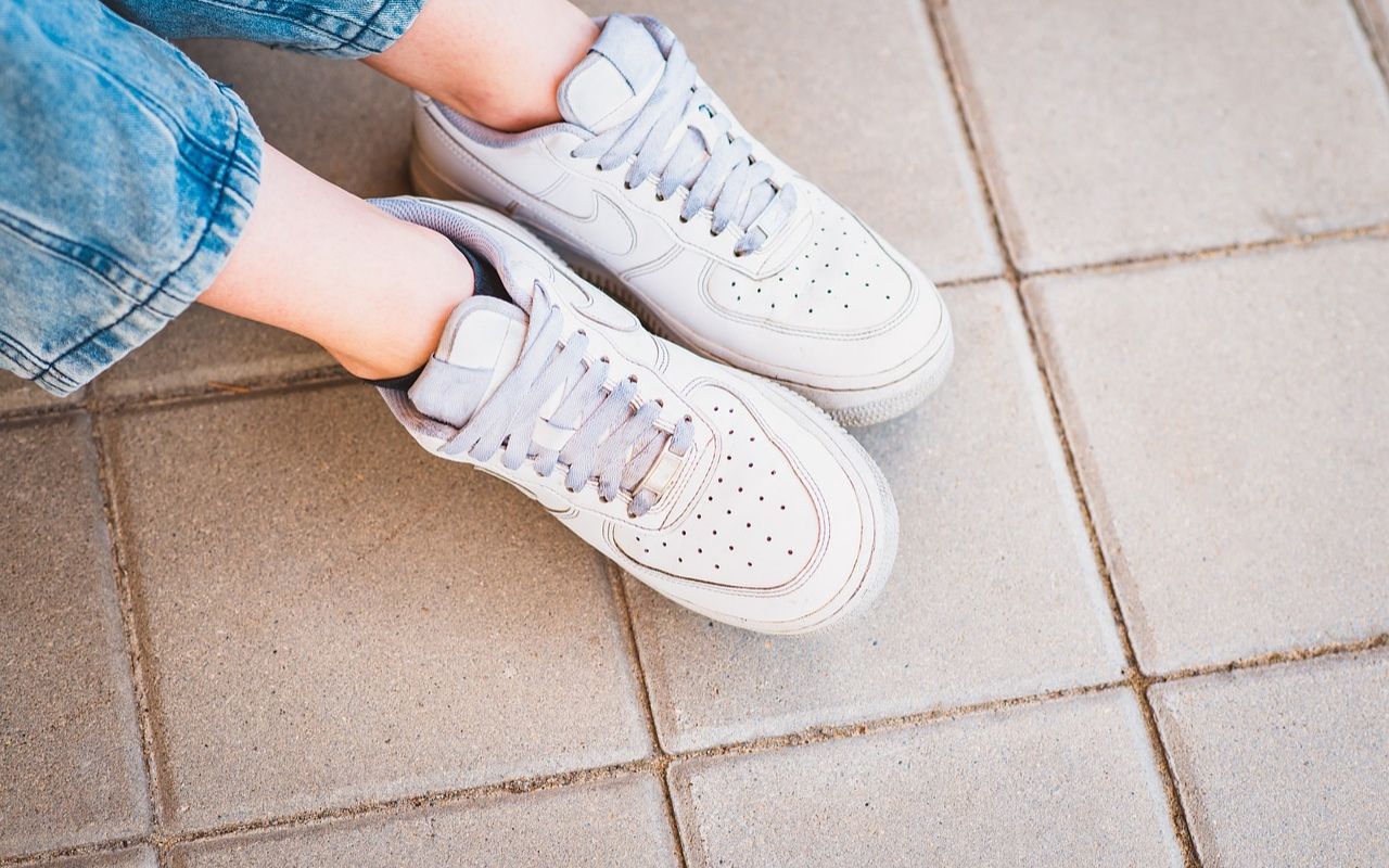 comment laver des air force 1 blanche