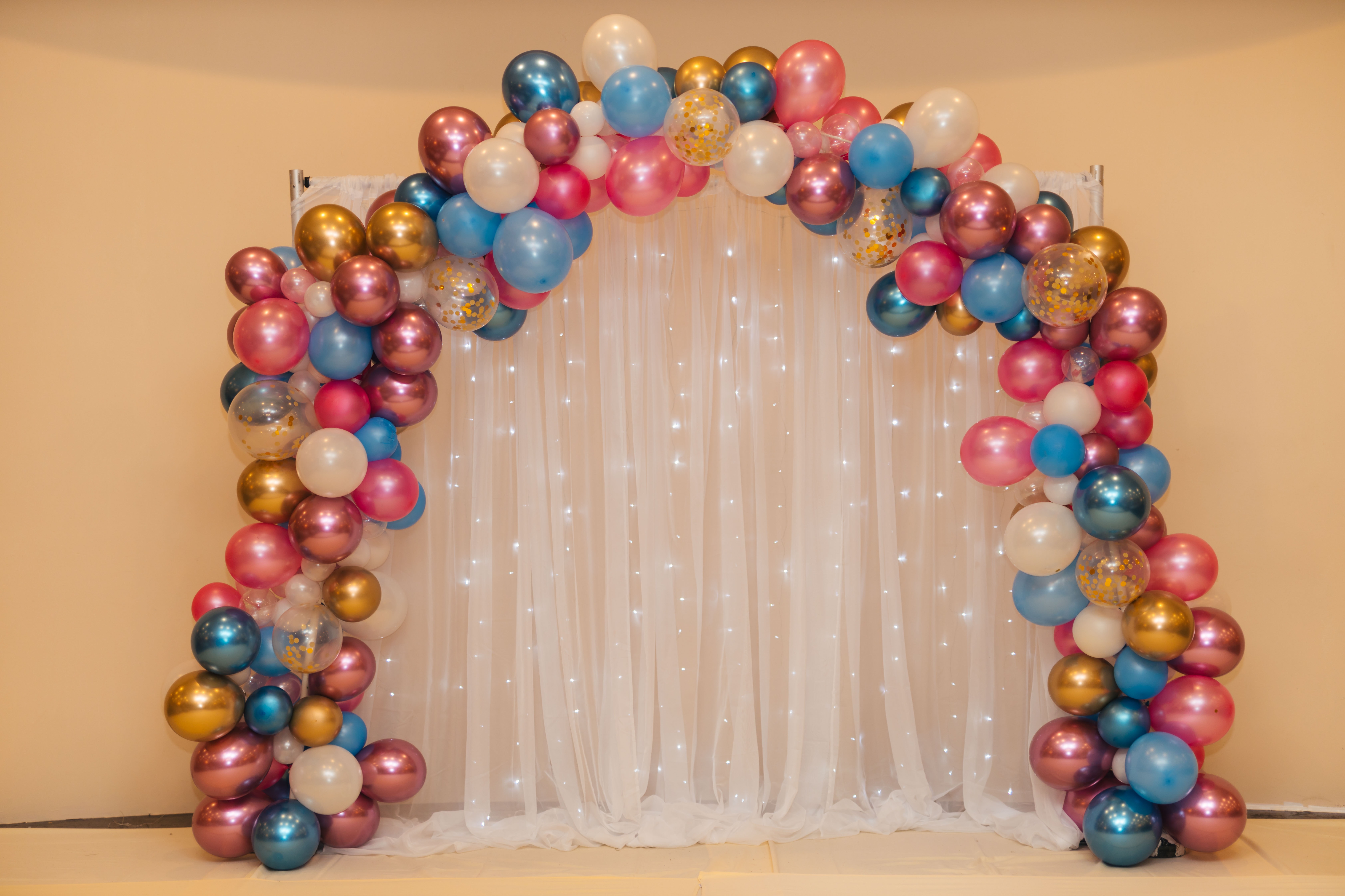 8 idées chics pour une décoration de mariage avec des ballons