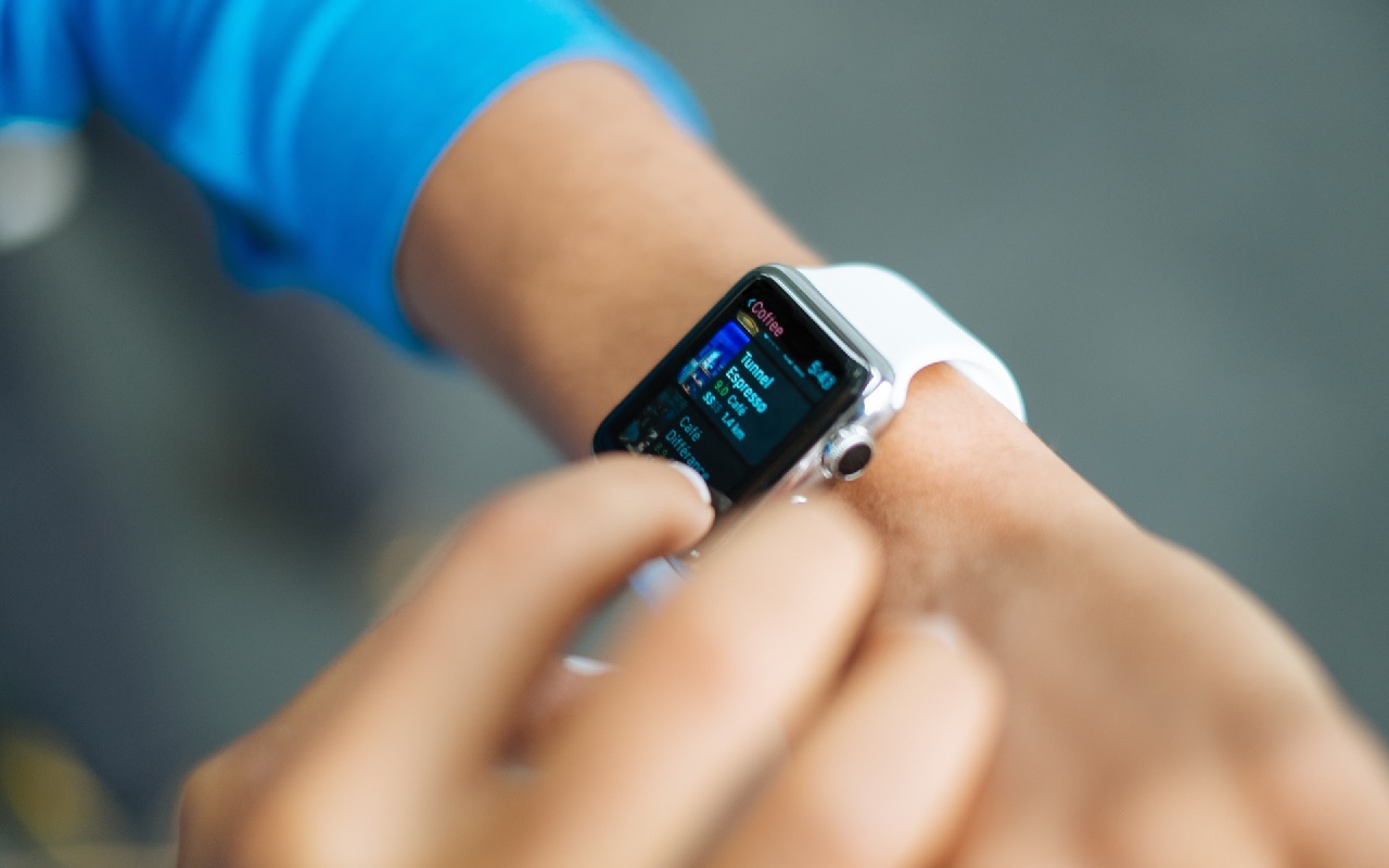 Enfants Smart Watch Fitness Activity Tracker Montre Podomètre, 1.4   étanche Sport Smartwatch avec moniteur de sommeil de fréquence cardiaque  pour Android Ios