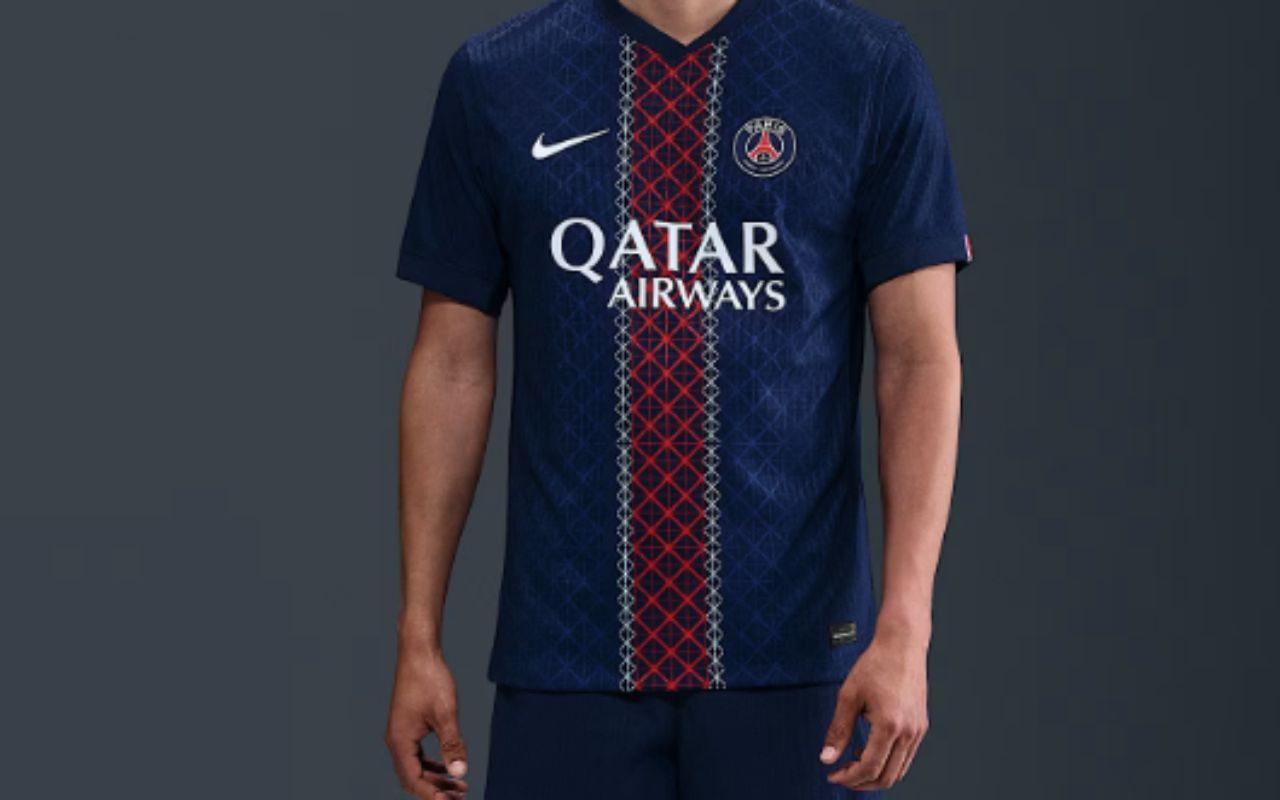 Nike Paris Saint-Germain Pre-Match Maillot d'Entraînement 2025-2026 Rouge Noir Blanc