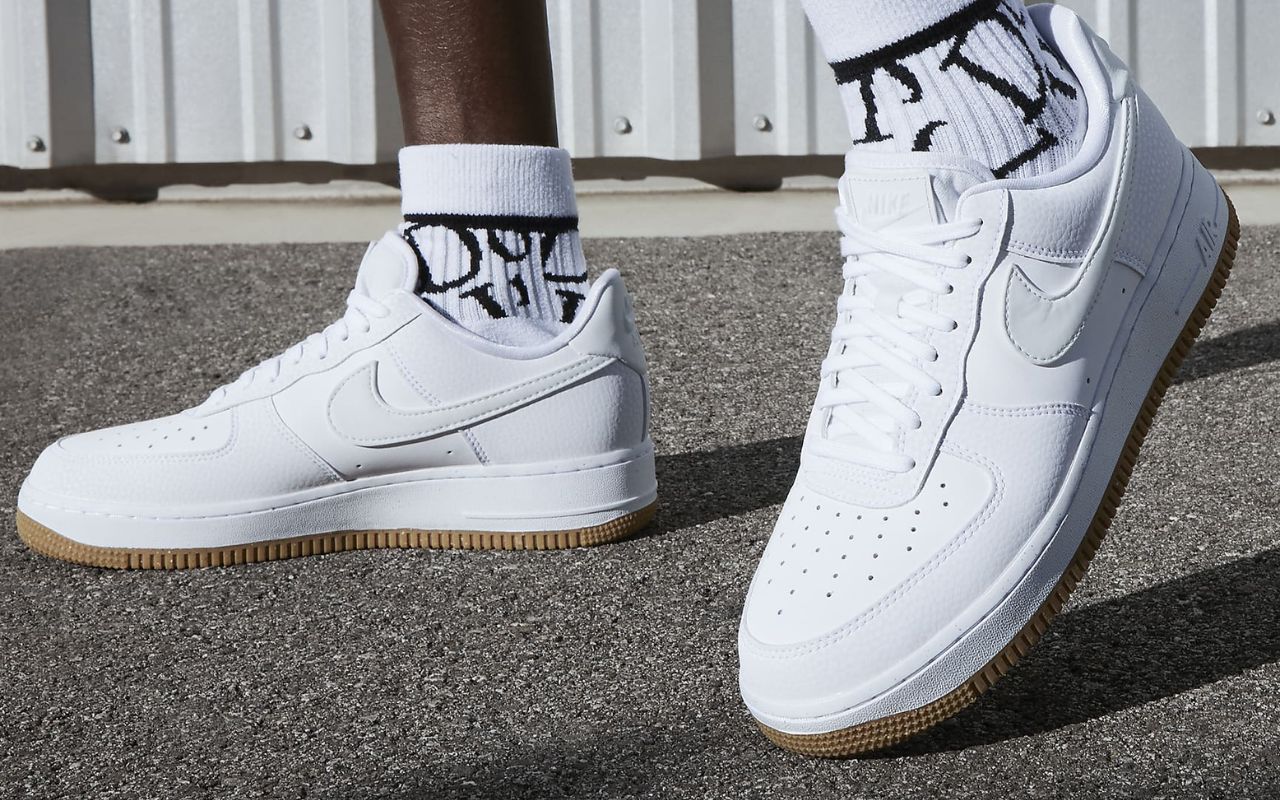 Cette célèbre paire des baskets Nike Air Force 1 passe sous la barre des 85 euros // Nike