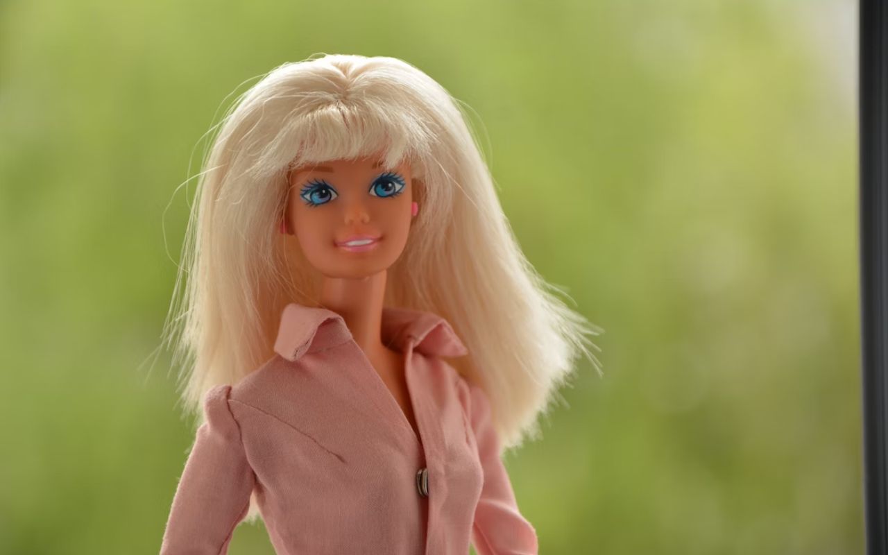 Barbie - Dreamtopia - Poupée Barbie Sirène - Cheveux roses BARBIE :  Comparateur, Avis, Prix