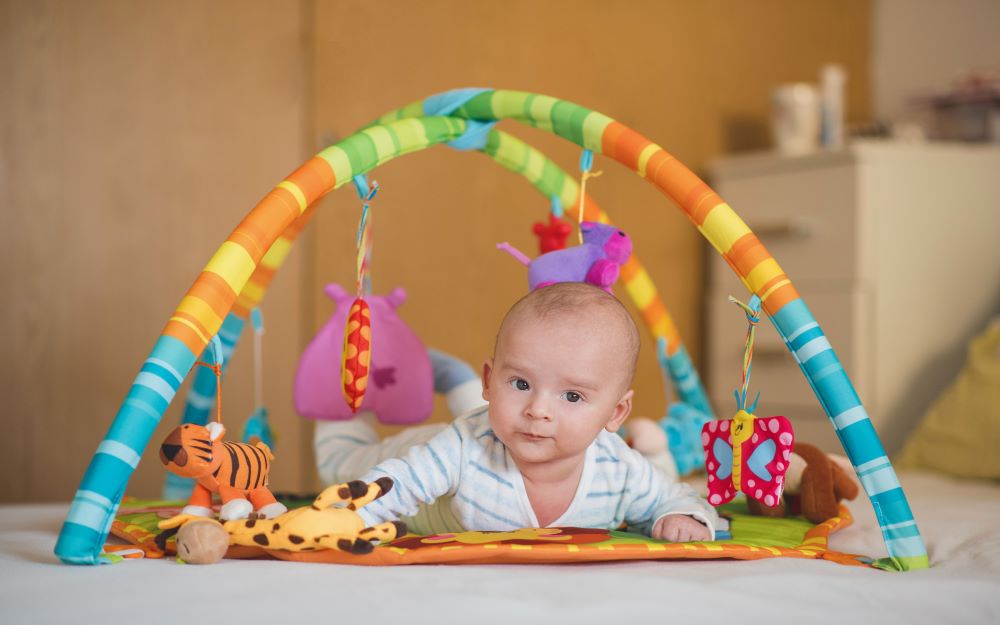 Bieco Tapis D'Éveil Bébé Avec Arche En Bois - Tapis De Jeux Portique Éveil Bébé Oursons