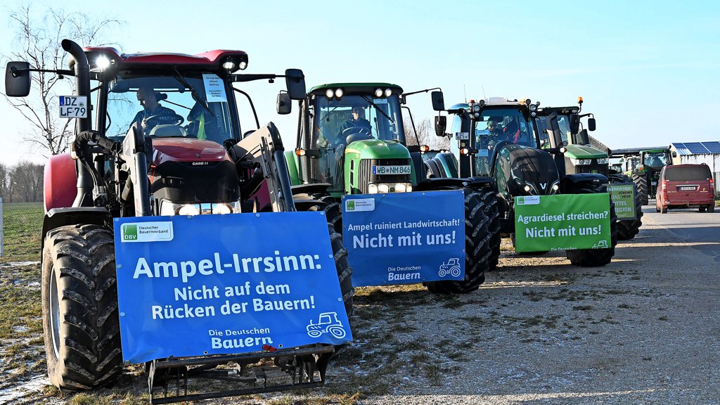 Bauern blockieren Straßen in Nordsachsen: So ist die Lage am Montag