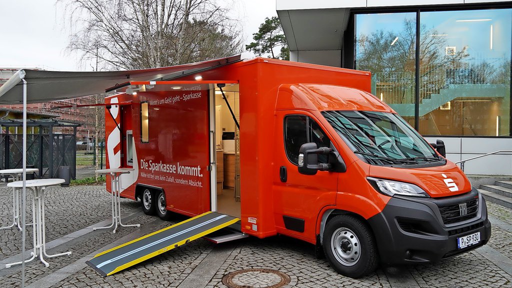 Mittelbrandenburgische Sparkasse in Potsdam - Fahrbare Geschäftsstelle - Nauen