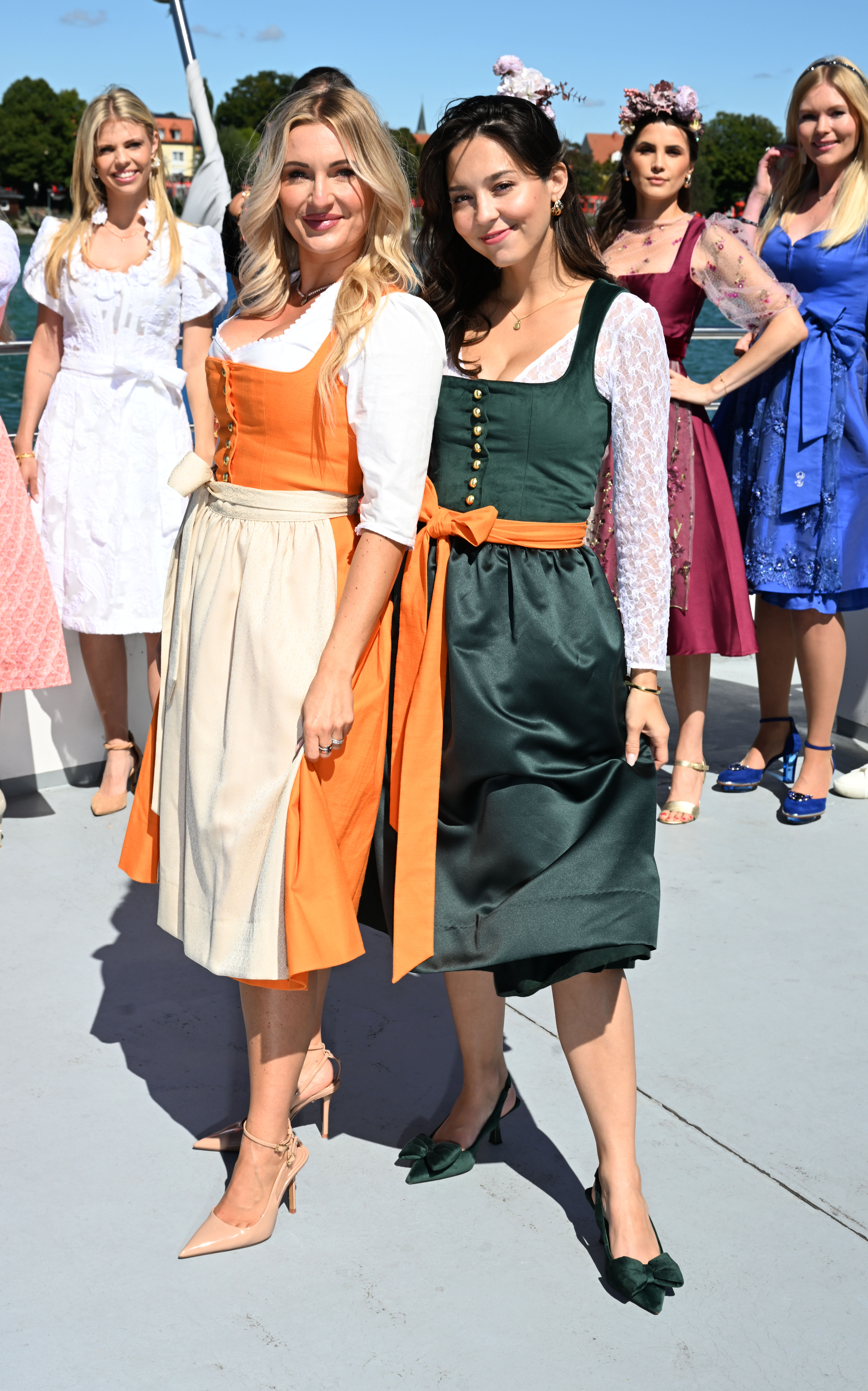 Dirndl 2025 - Zweiteiliges Bayrisches Trachtenkleid Für Damen