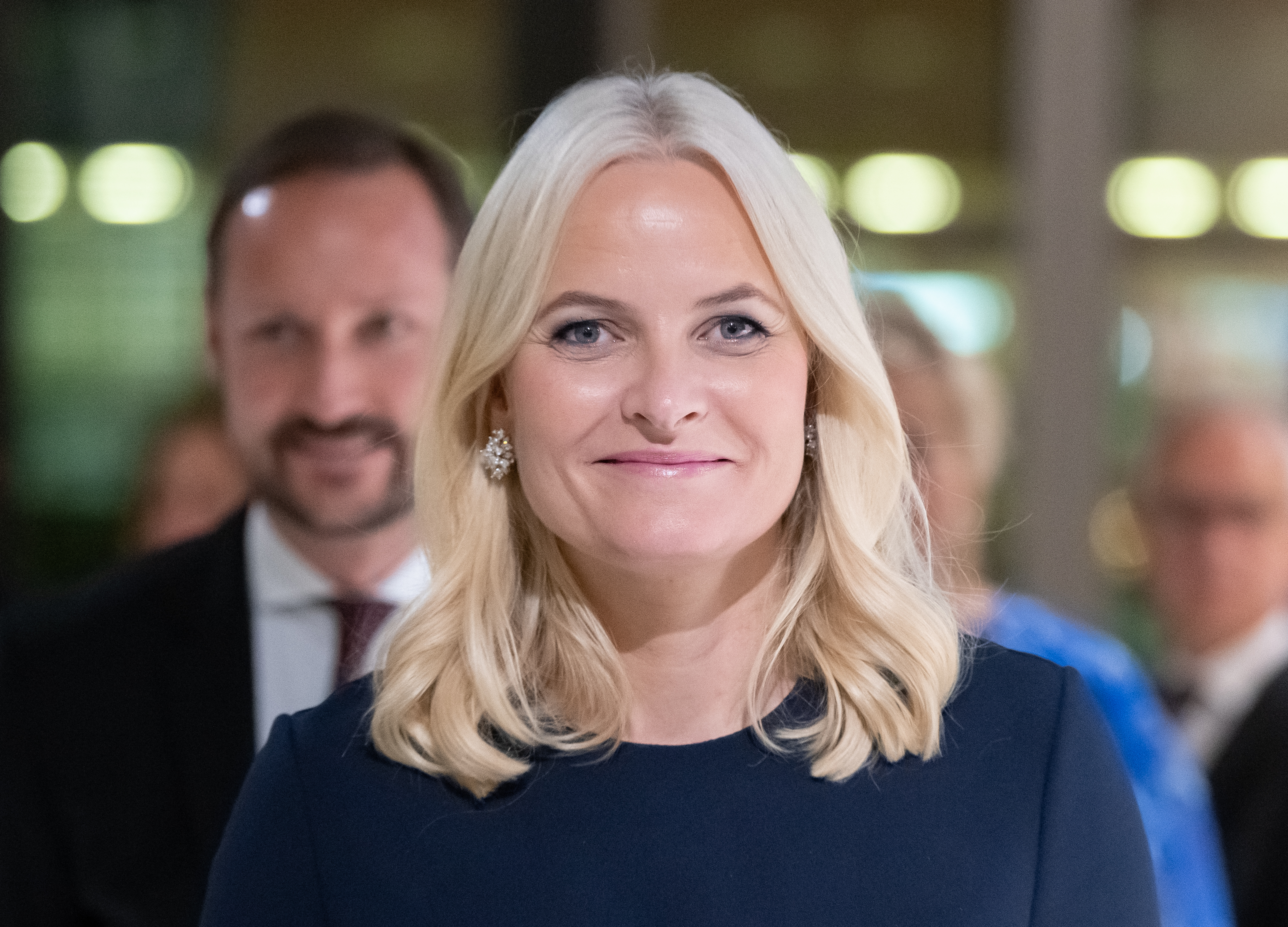 „Große Sorge um Mette-Marit: Norwegens Kronprinz spricht offen über ihre Krankheit“