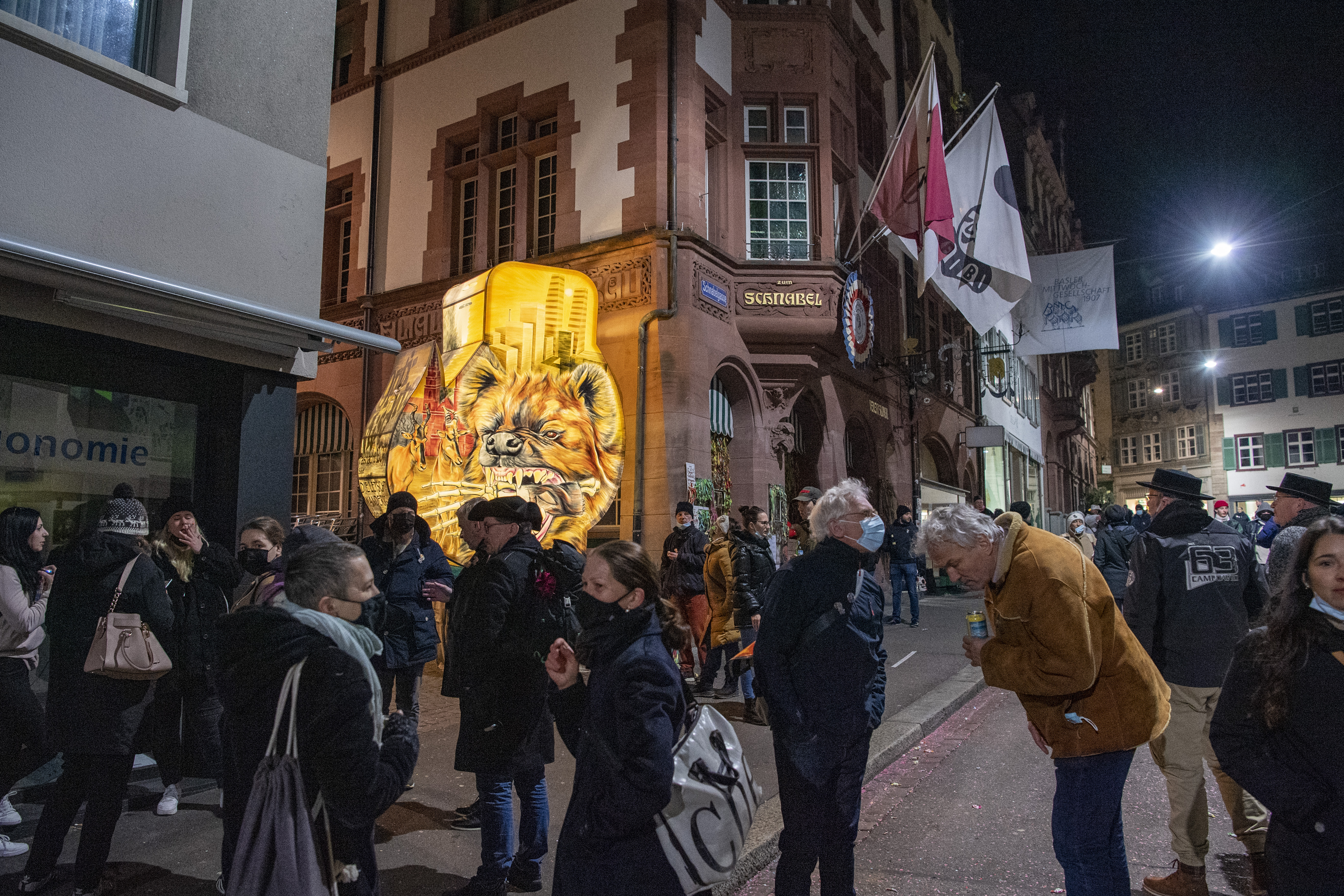 Trotz Absage Hunderte treffen sich zum eigentlichen Start der