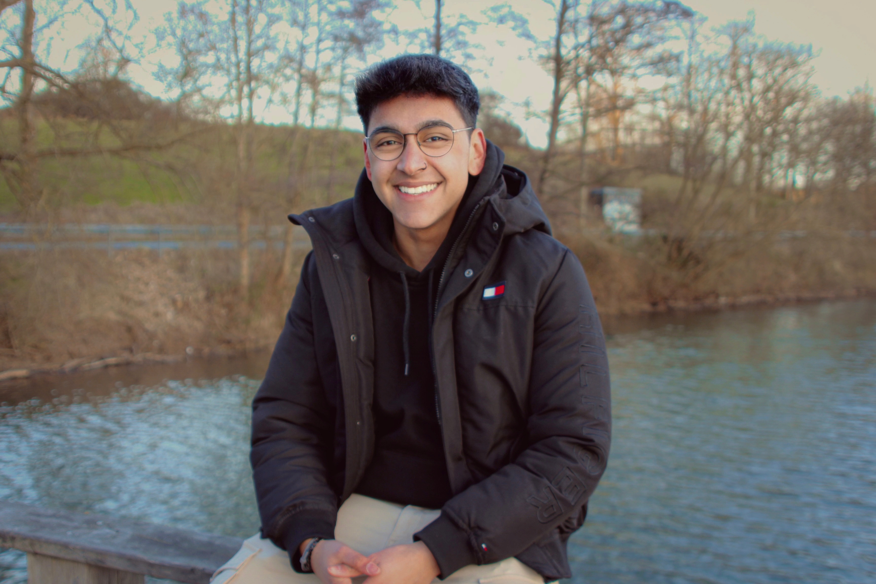 Ikki boshliq oz qol ostidagilarni paypoqda sikishadi