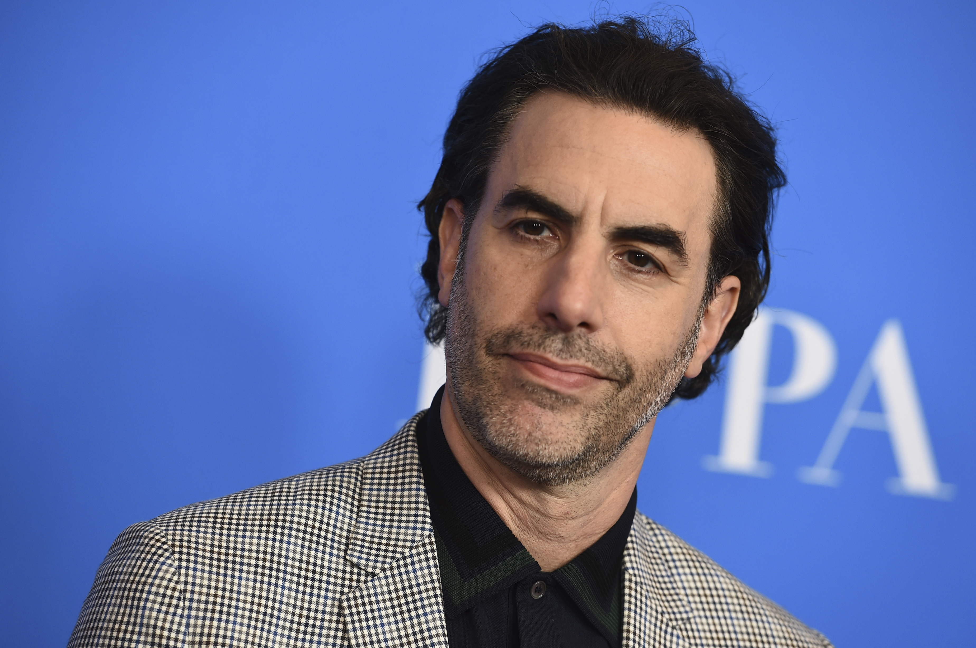 Borat 2“: Sacha Baron Cohen erklärt Szene mit Rudy Giuliani