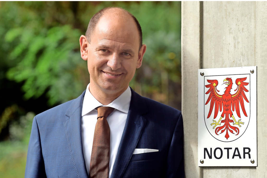 Notar R. Domröse - Notar in Potsdam-Babelsberg