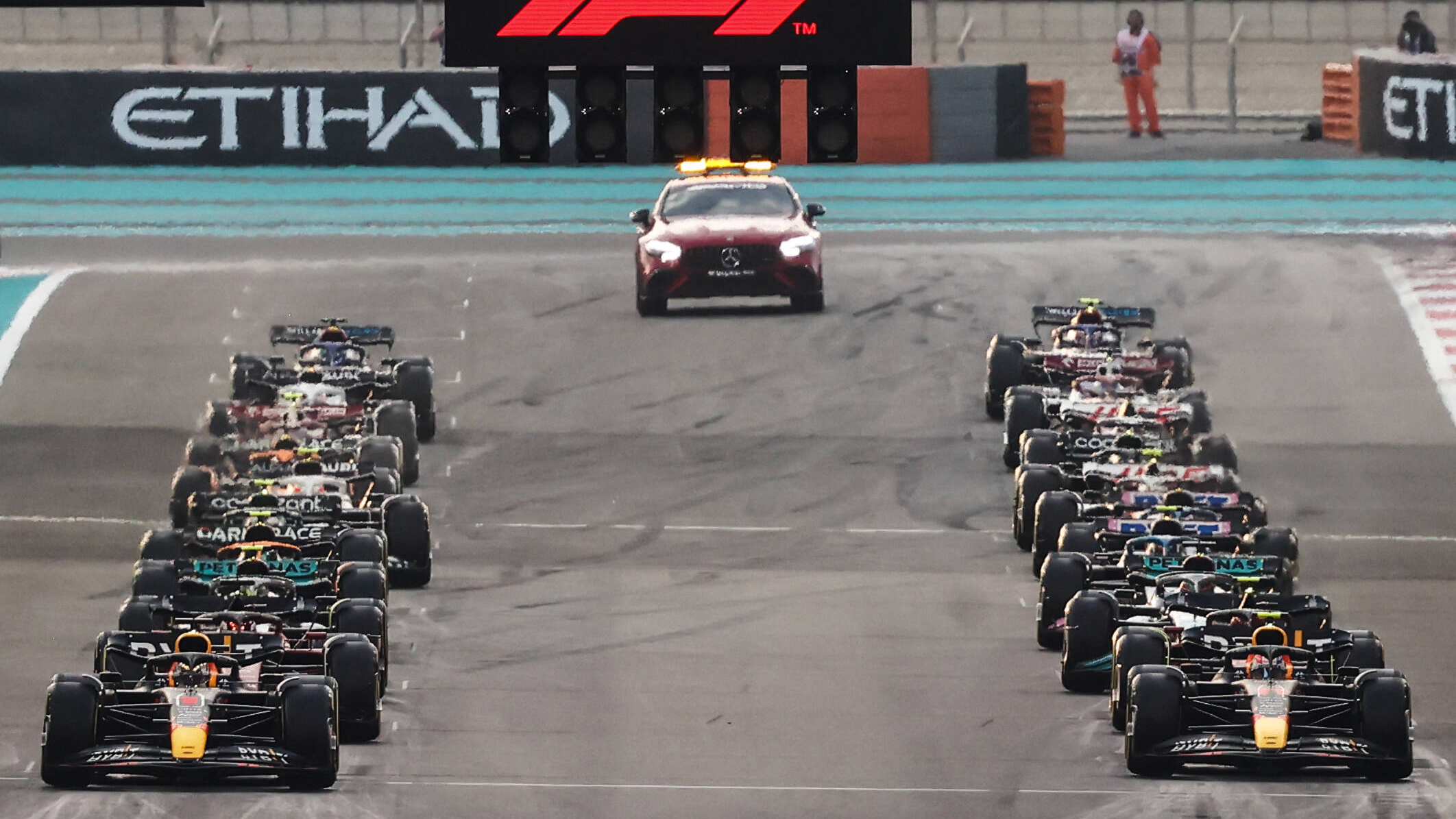 Formel 1 Saisonstart in Bahrain