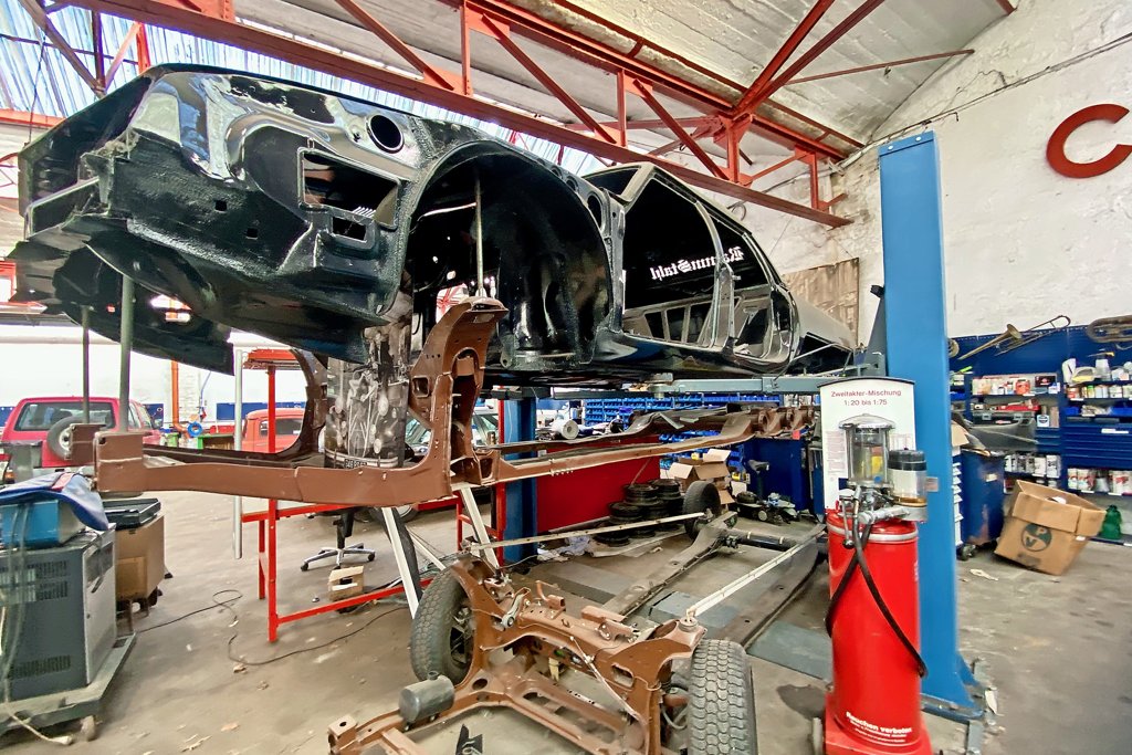 Zossen: Sixwheel Rammstahl ist eine gute Adresse für Citroën-Liebaber aus  ganz Europa