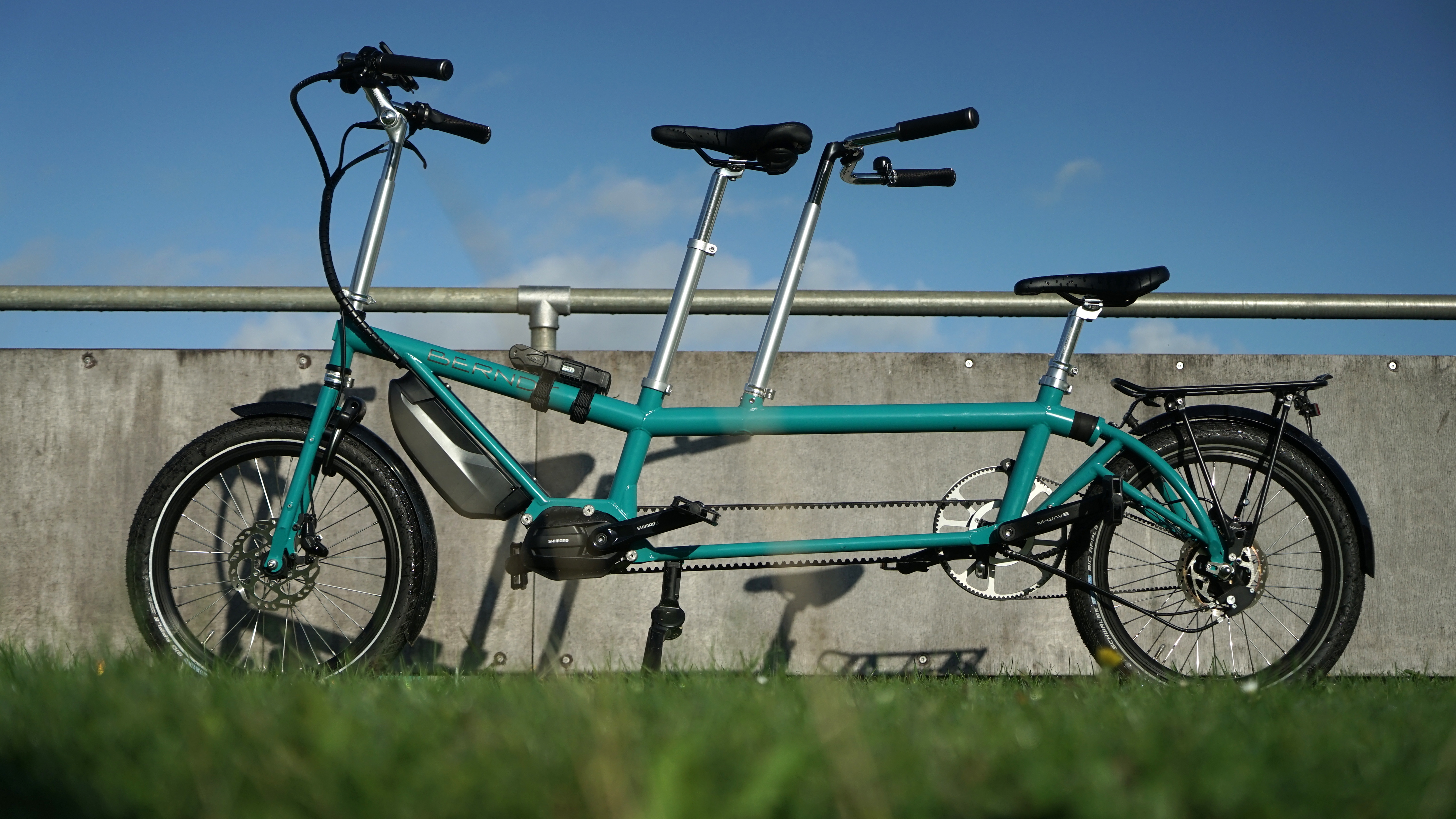 fahrradhelm b ROCKBROS 58-62cm Einstellbare Cityhelm Belüftung Unisex – ROCKBROS-DE Farbe:Brombeer-Weiß Point Zweibeinständer 26 Zoll Shimano Deore SL-M6100 - Rapidfire-Plus