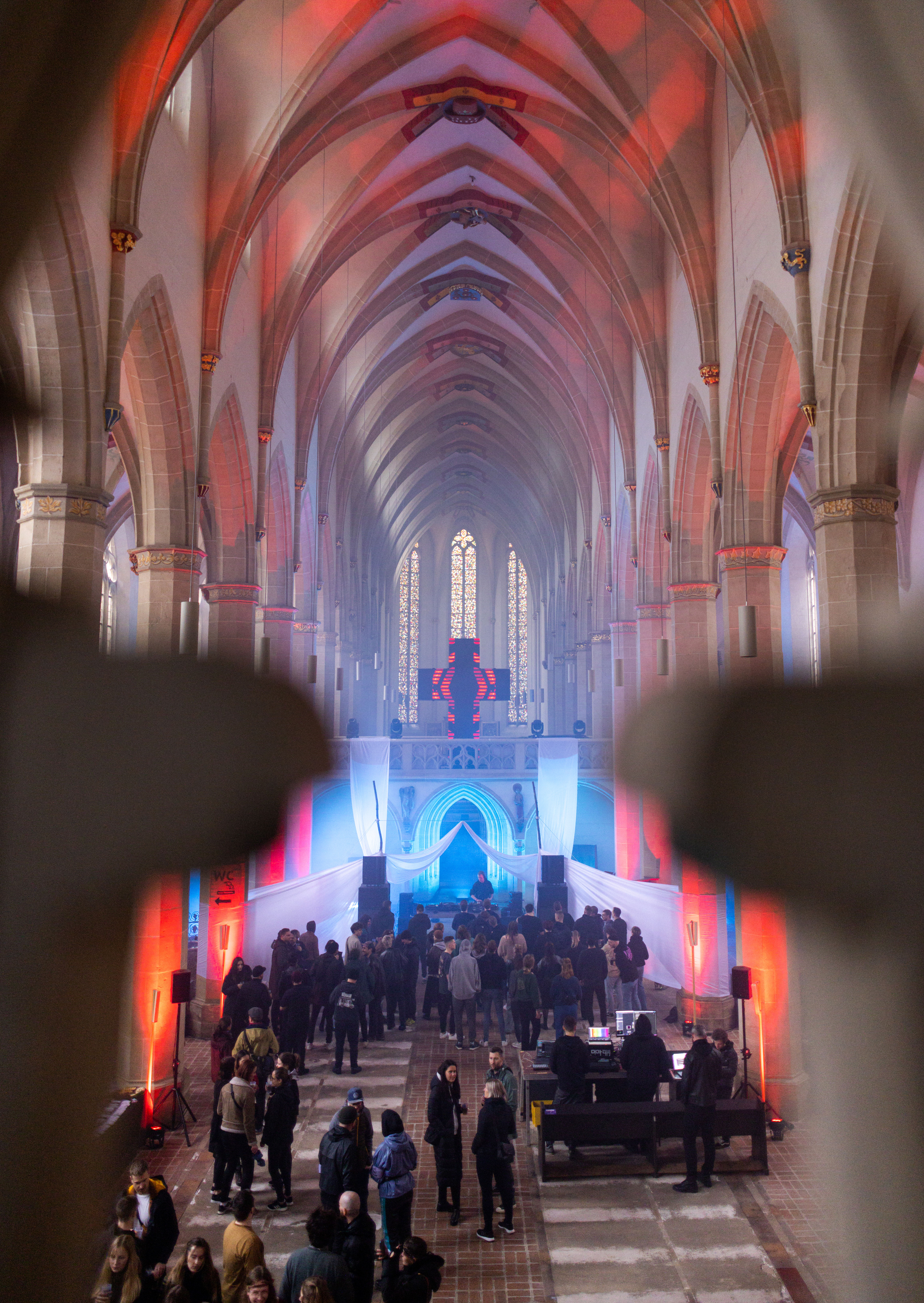 Erfurt: Techno-Rave in Kirche